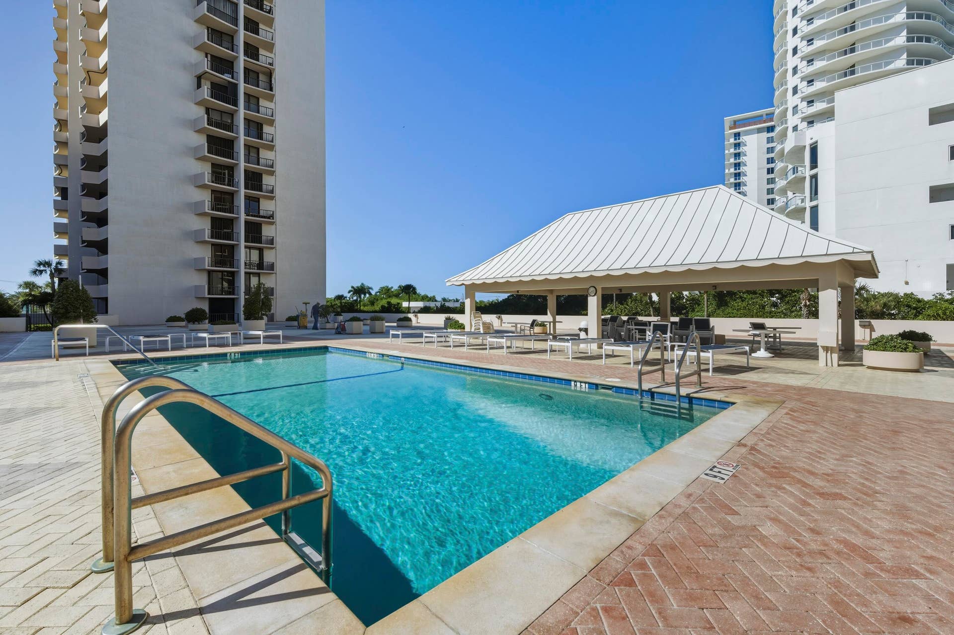 4200 N Ocean Drive, #1-1705, Singer Island, FL 33404 _DSC4012