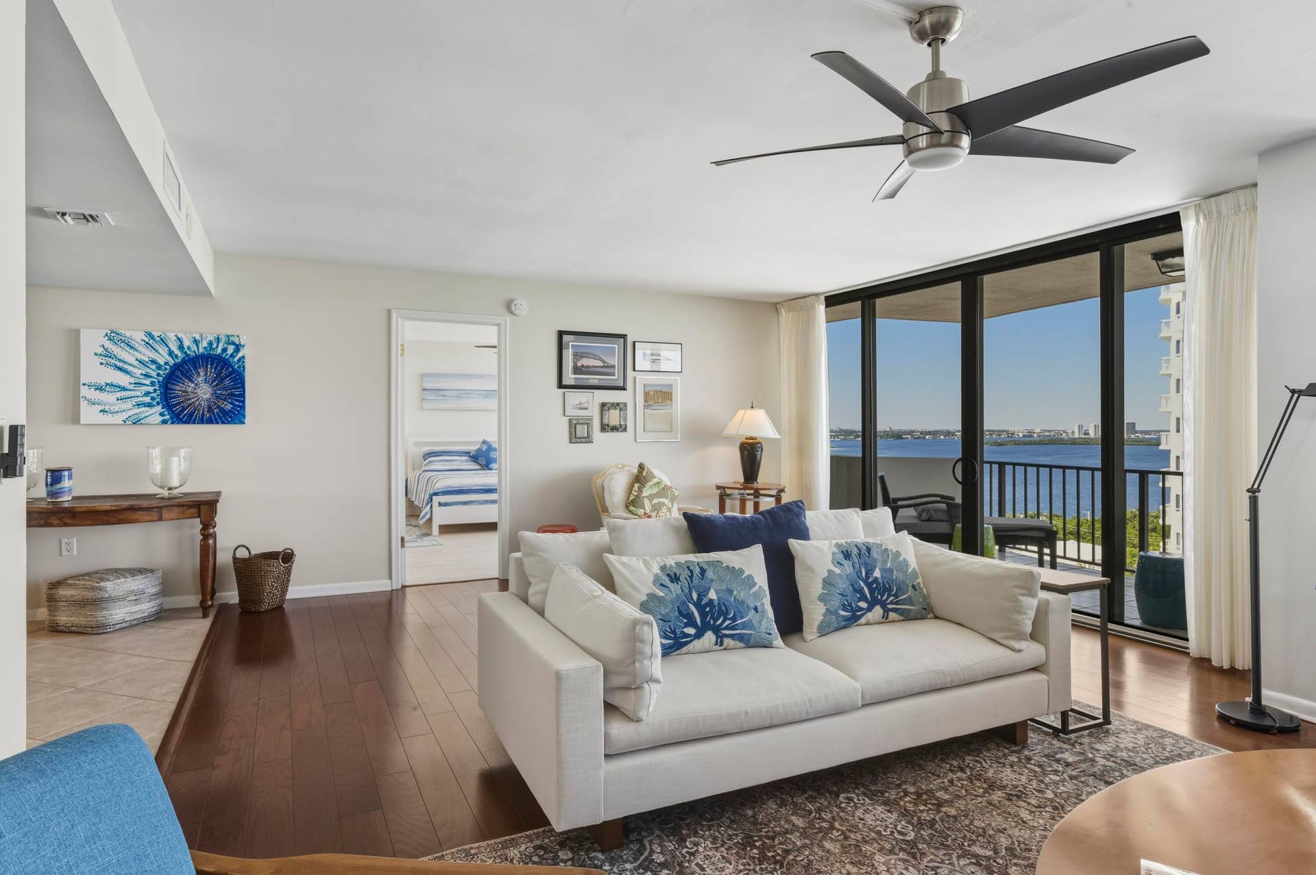 4200 N Ocean Drive, #1-1705, Singer Island, FL 33404 _DSC4008