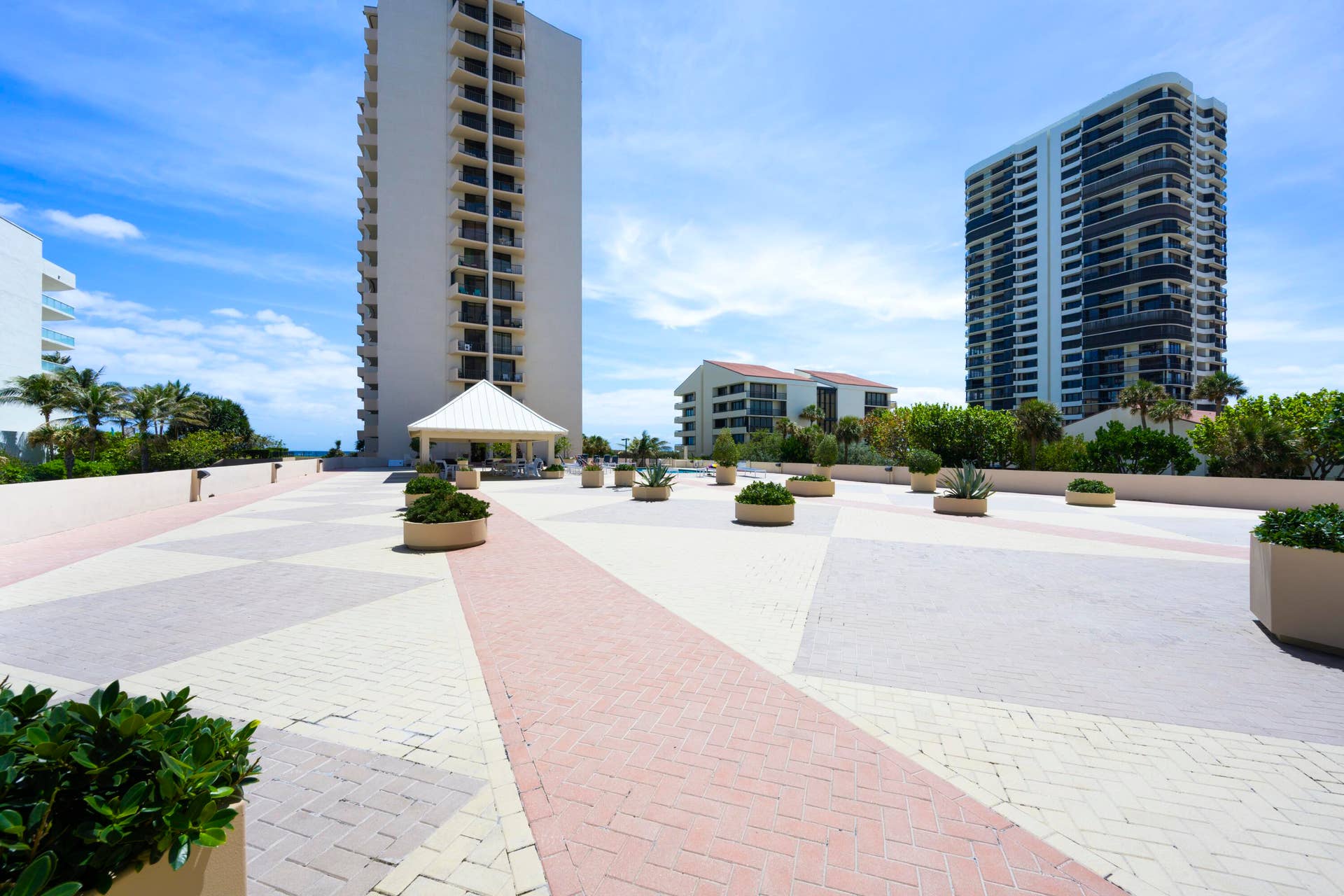 4200 N Ocean Drive, #1-1705, Singer Island, FL 33404 DSC_8314