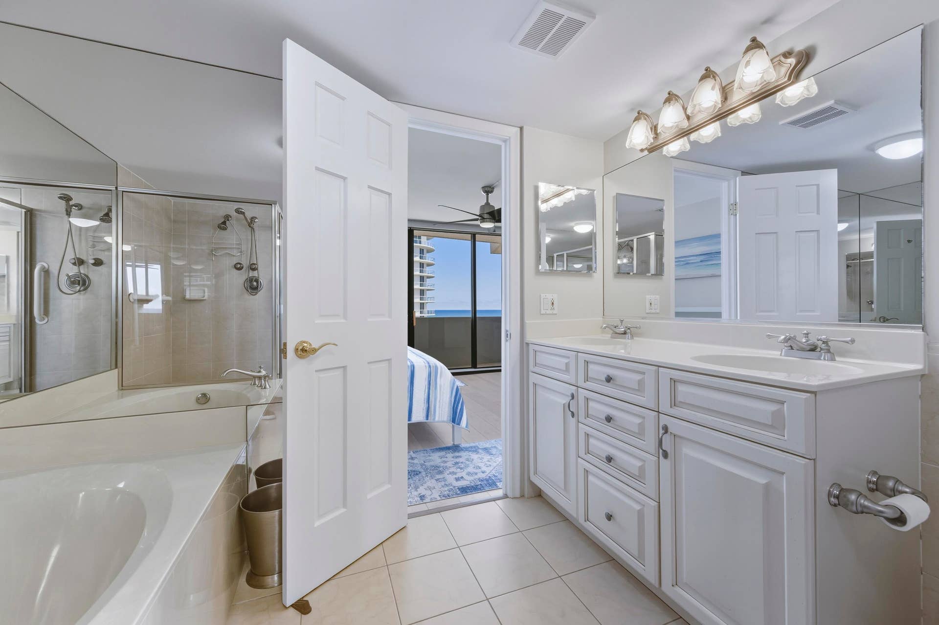 4200 N Ocean Drive, #1-1705, Singer Island, FL 33404 _DSC3944