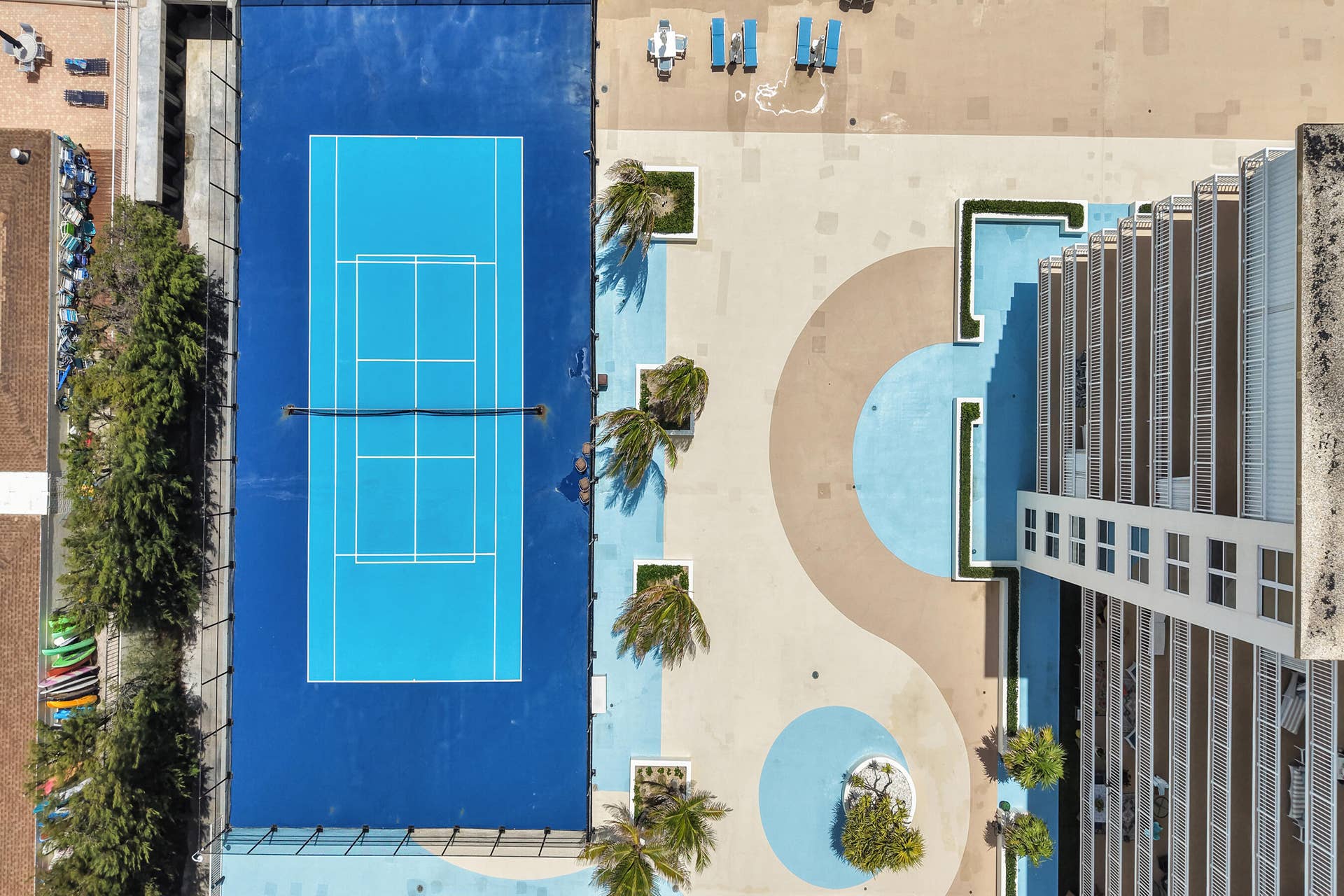 3546 S Ocean Boulevard, #327, South Palm Beach, FL 33480 Sun and Sport Deck