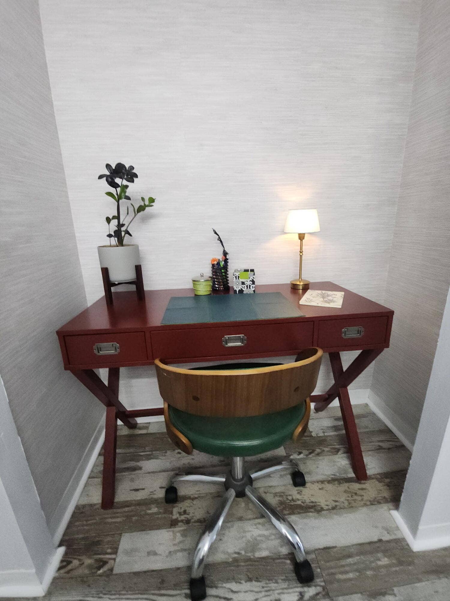3546 S Ocean Boulevard, #327, South Palm Beach, FL 33480 A writers space or zen space