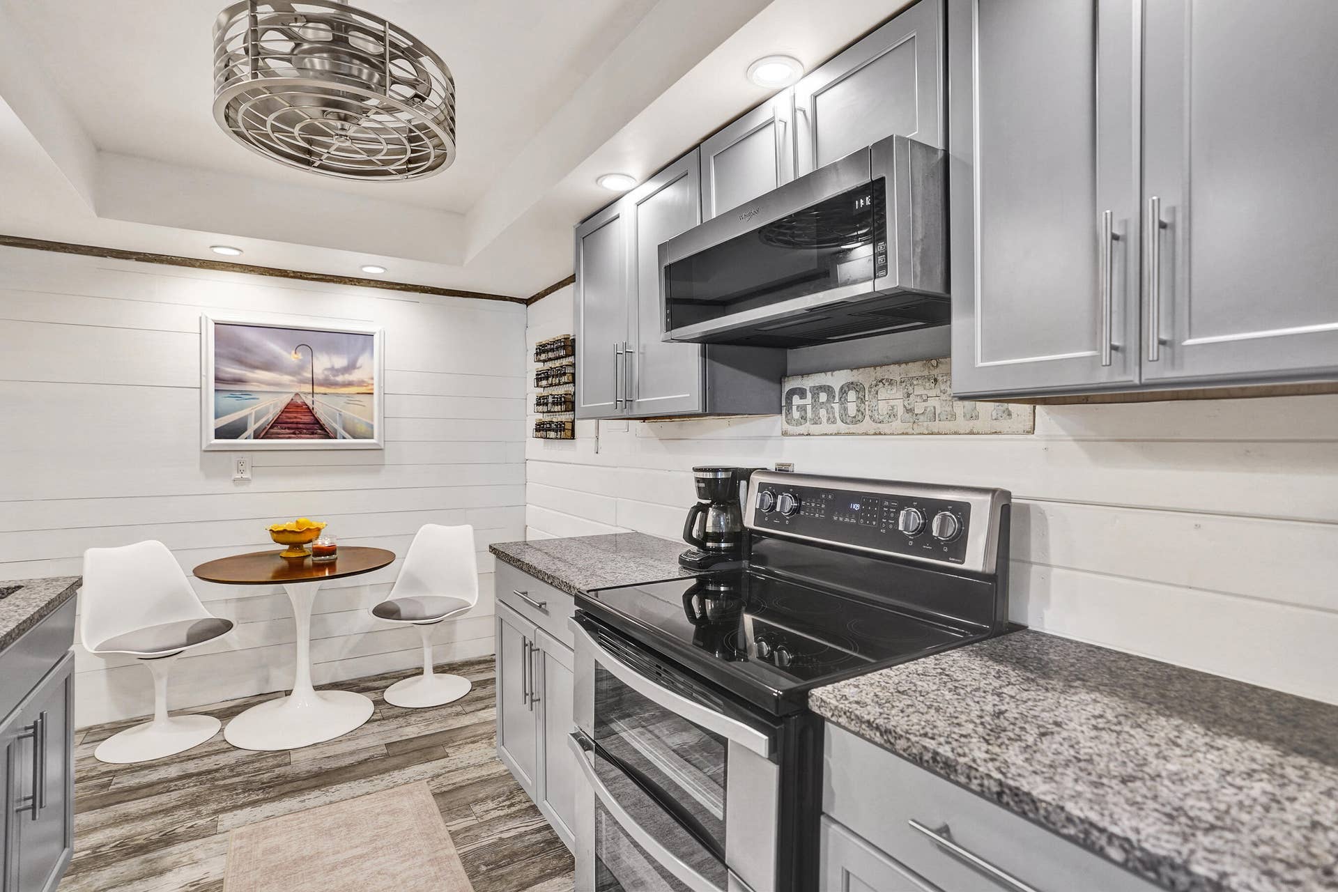 3546 S Ocean Boulevard, #327, South Palm Beach, FL 33480 Kitchen