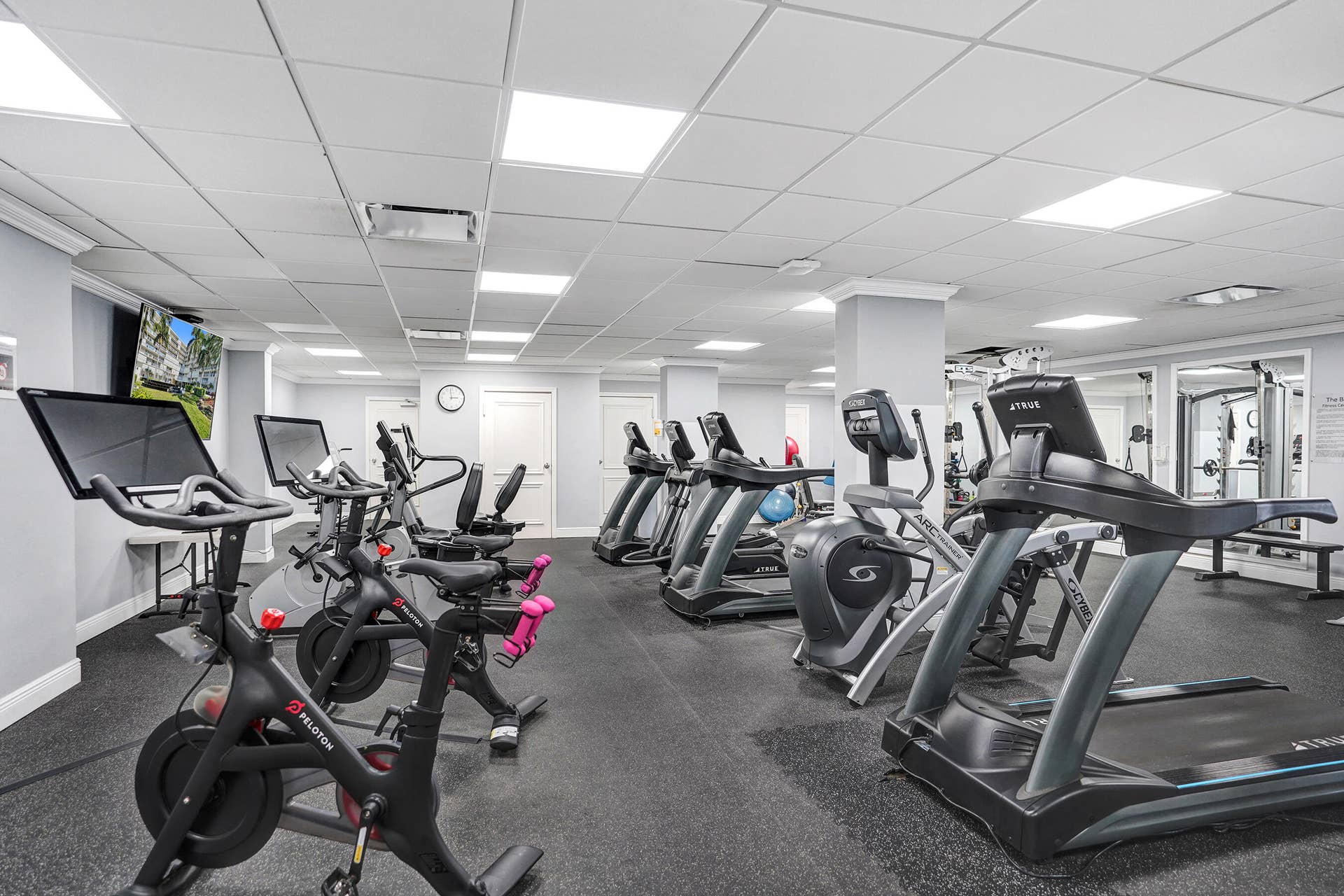 3546 S Ocean Boulevard, #327, South Palm Beach, FL 33480 When not enjoying the great outdoors at the pool or walking the beach one can stay fit in state of the art fitness center