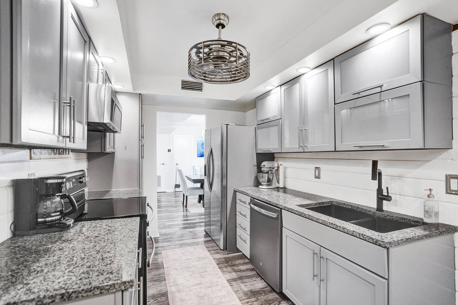 3546 S Ocean Boulevard, #327, South Palm Beach, FL 33480 Kitchen