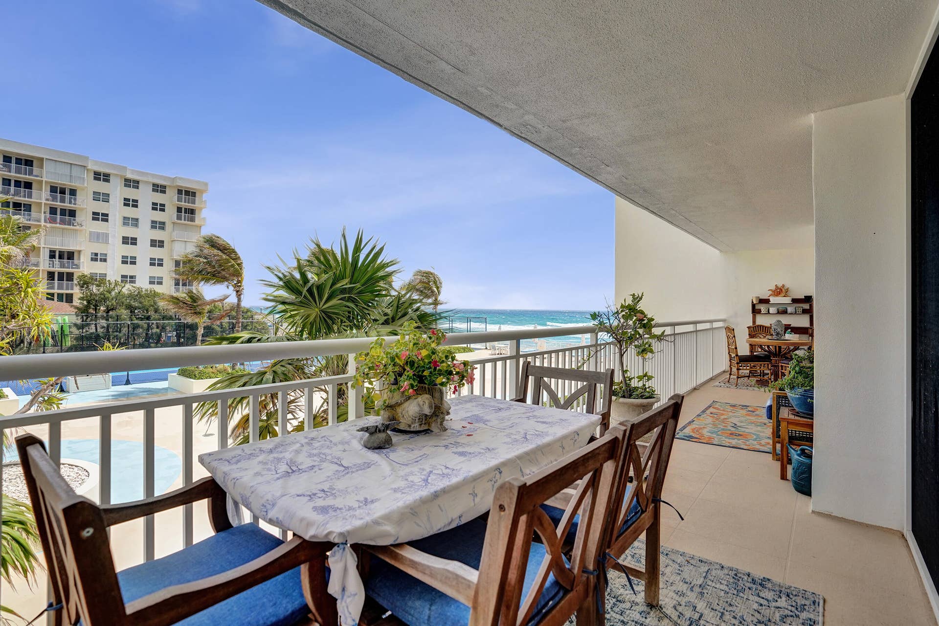 3546 S Ocean Boulevard, #327, South Palm Beach, FL 33480 Terrace Extraordiaire