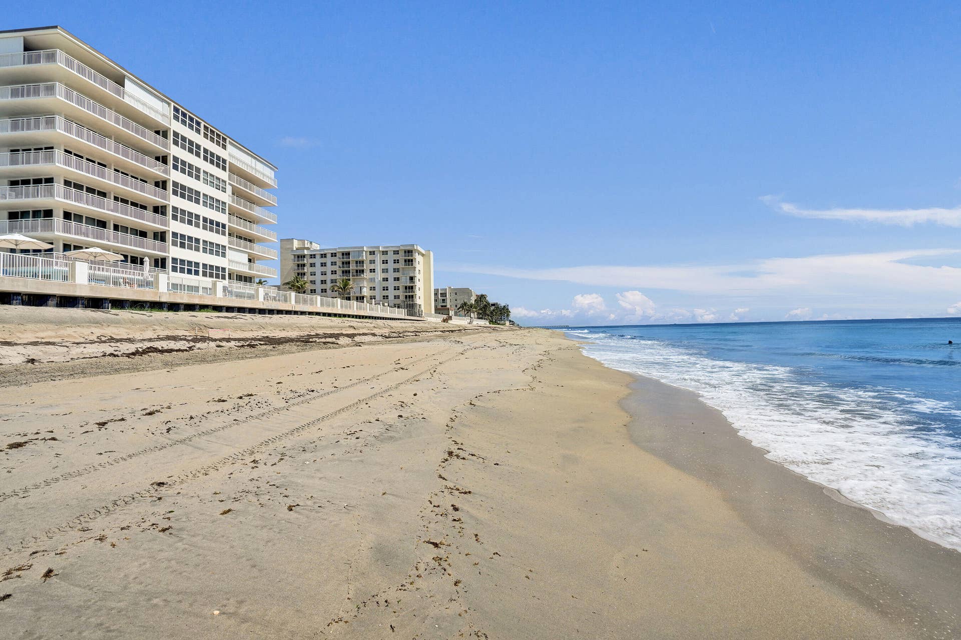 3546 S Ocean Boulevard, #327, South Palm Beach, FL 33480 Footprints in the sand sooth the soul sole