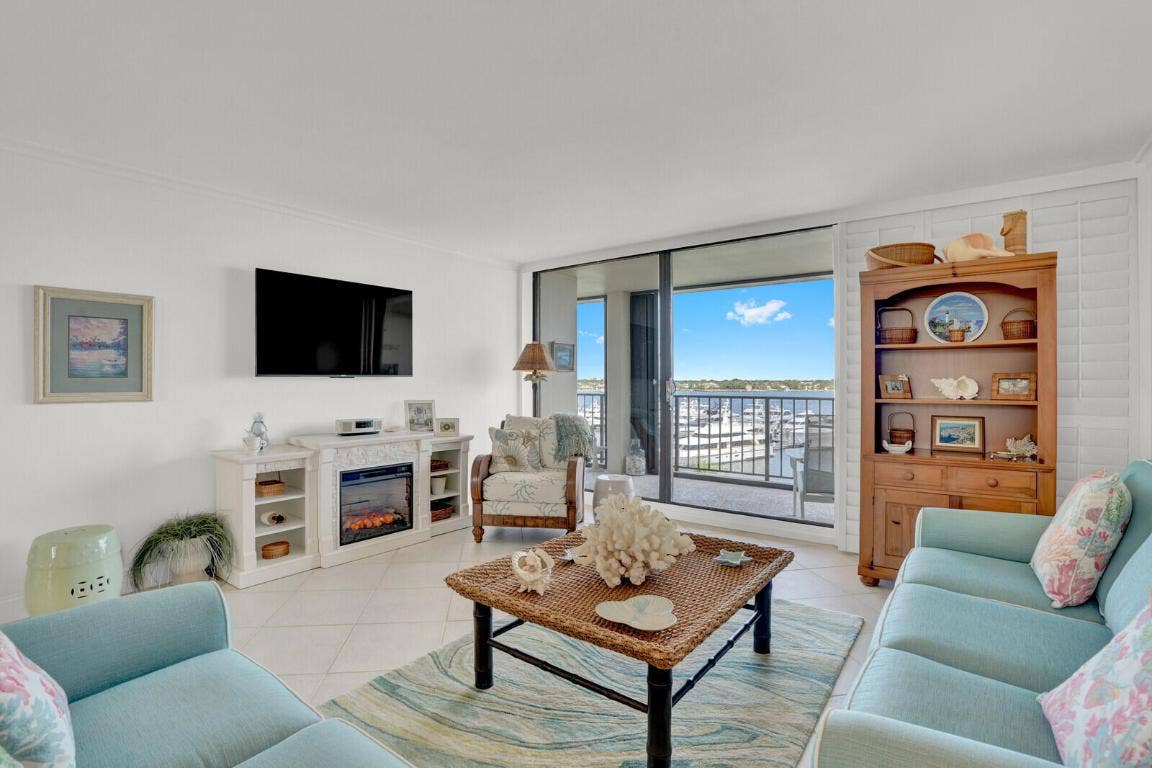 132 Lakeshore Drive, #617, North Palm Beach, FL 33408 132 Lakeshore Drive, #617, North Palm Beach, FL 33408