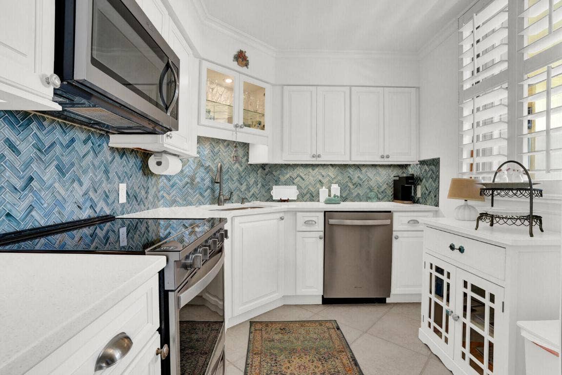 132 Lakeshore Drive, #617, North Palm Beach, FL 33408 132 Lakeshore Drive, #617, North Palm Beach, FL 33408