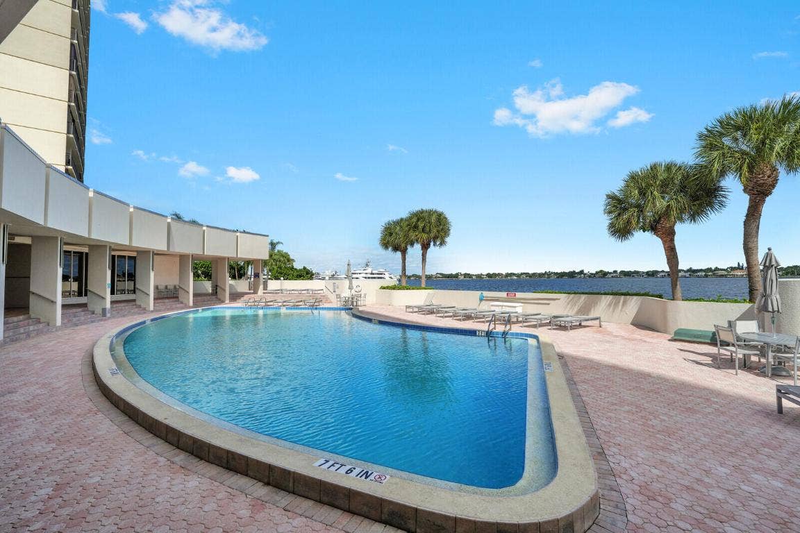 132 Lakeshore Drive, #617, North Palm Beach, FL 33408 132 Lakeshore Drive, #617, North Palm Beach, FL 33408