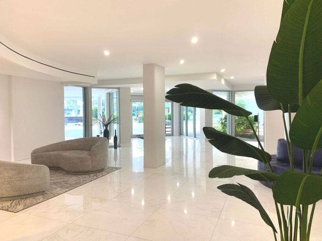 3546 S Ocean Boulevard, #316, South Palm Beach, South Palm Beach, FL 33480 4.-BARCLAY-LOBBY-1-1024x768