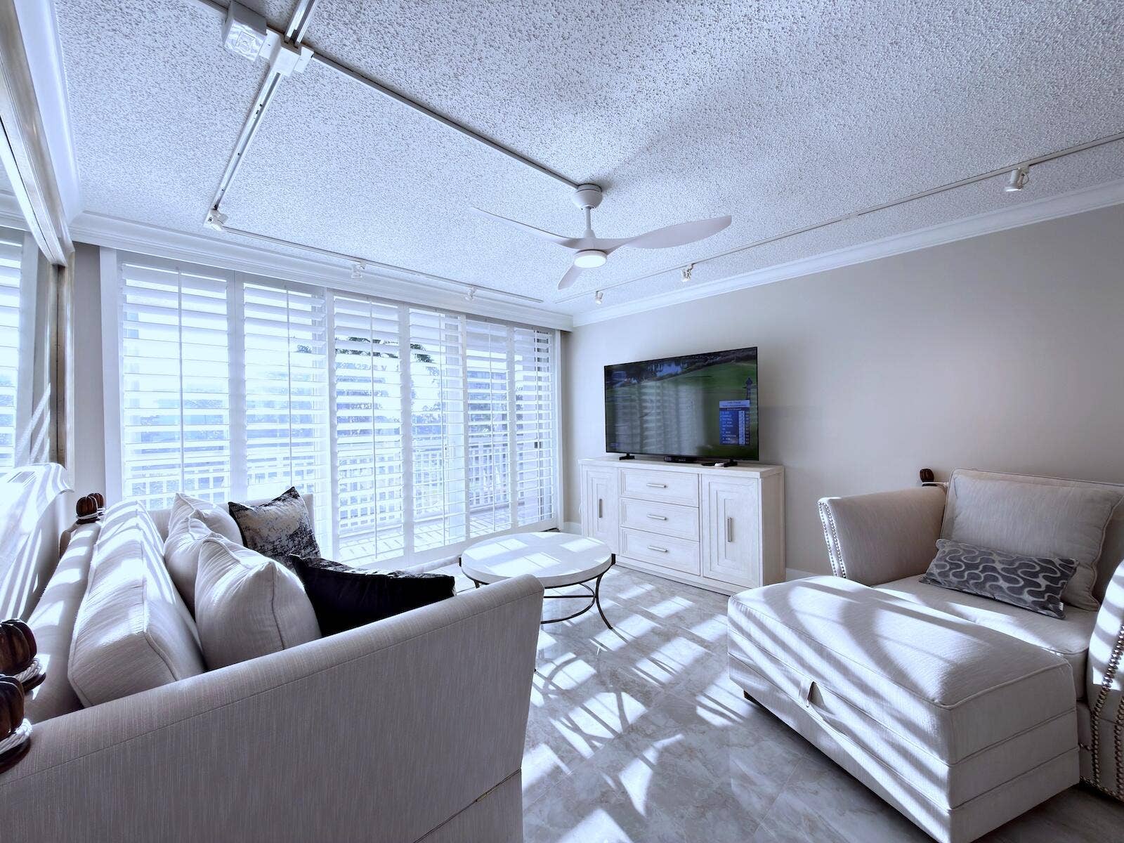 3546 S Ocean Boulevard, #316, South Palm Beach, South Palm Beach, FL 33480 IMG_9523