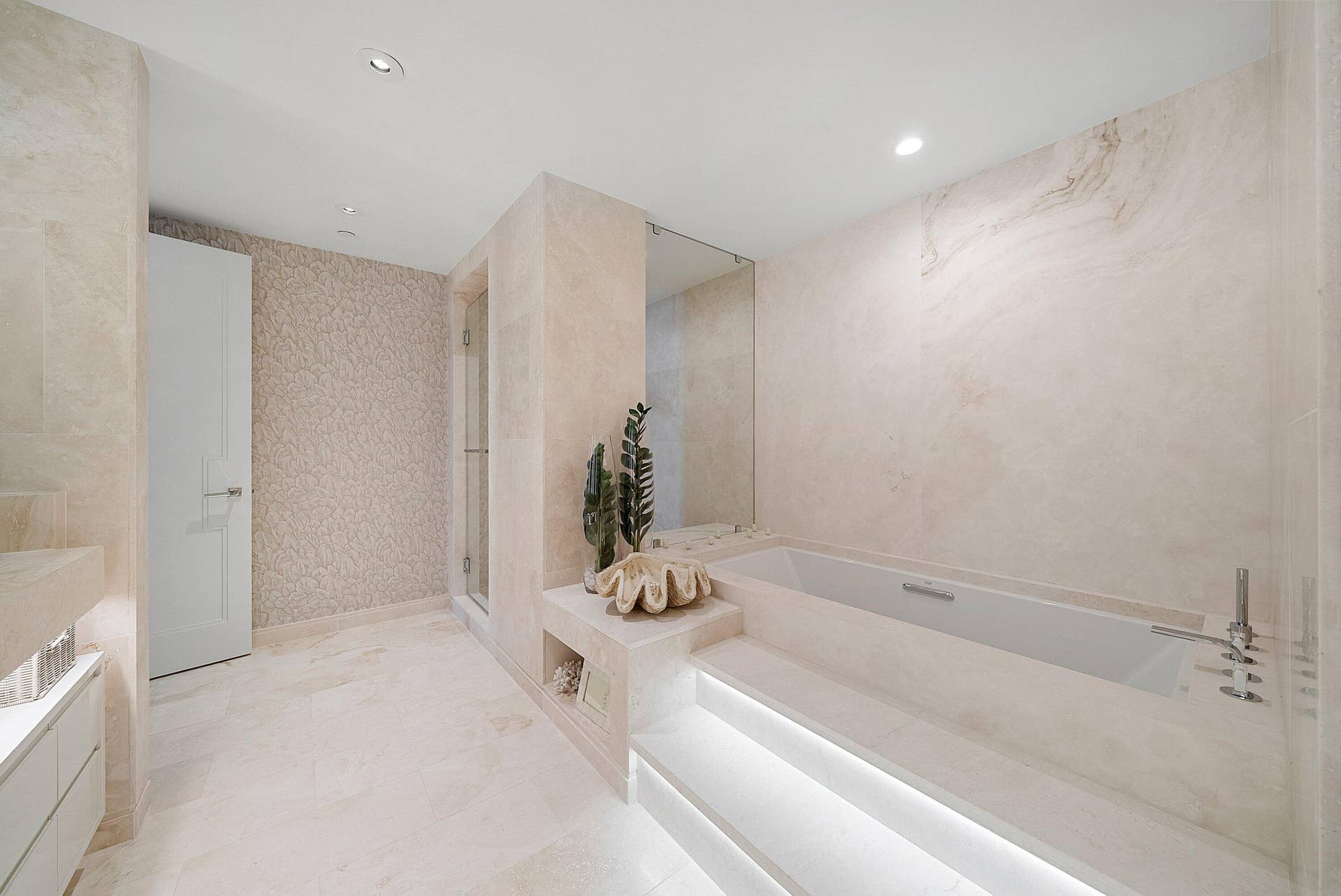 3550 S Ocean Boulevard, #7c, South Palm Beach, South Palm Beach, FL 33480 Primary Bathroom