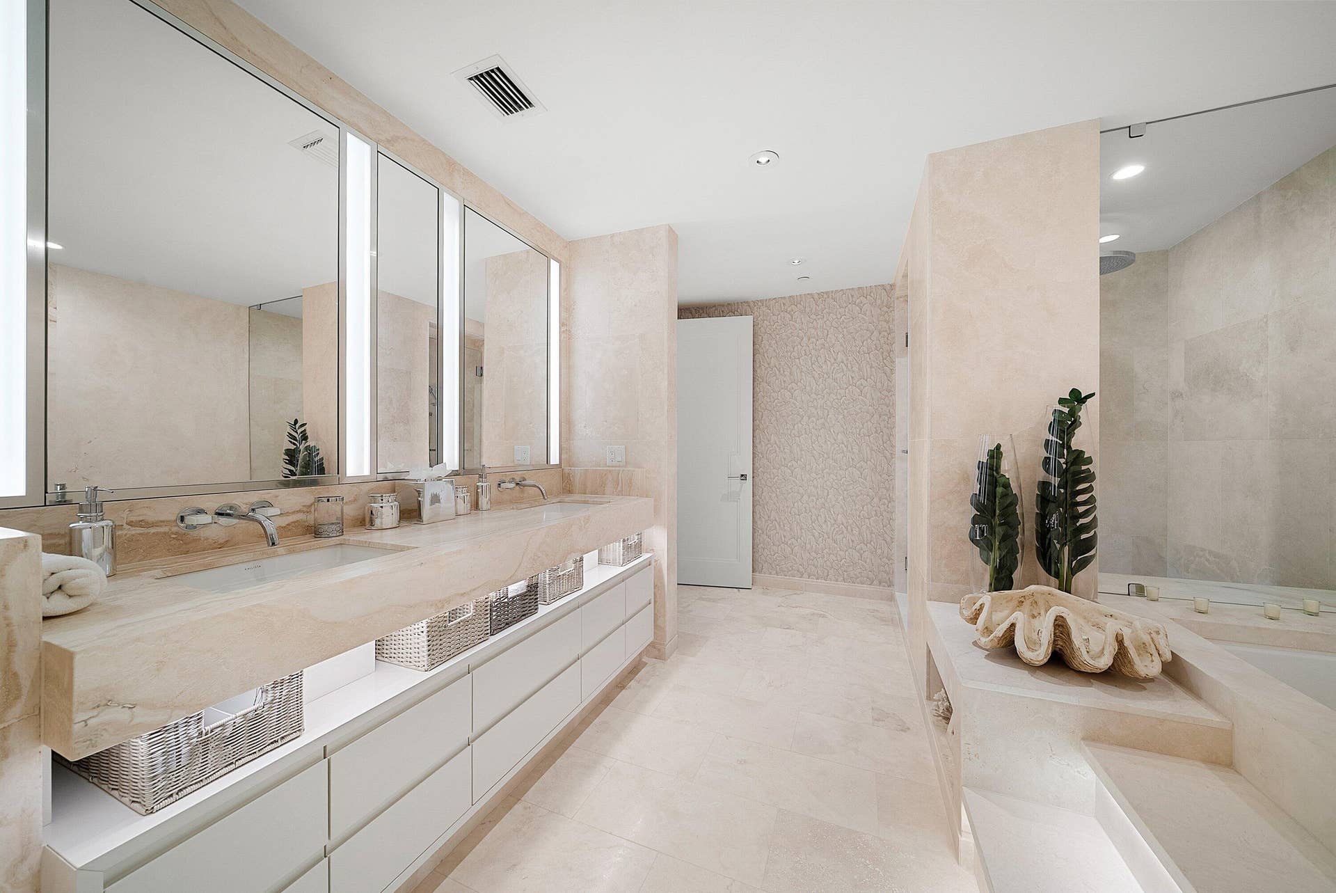 3550 S Ocean Boulevard, #7c, South Palm Beach, South Palm Beach, FL 33480 Primary Bathroom