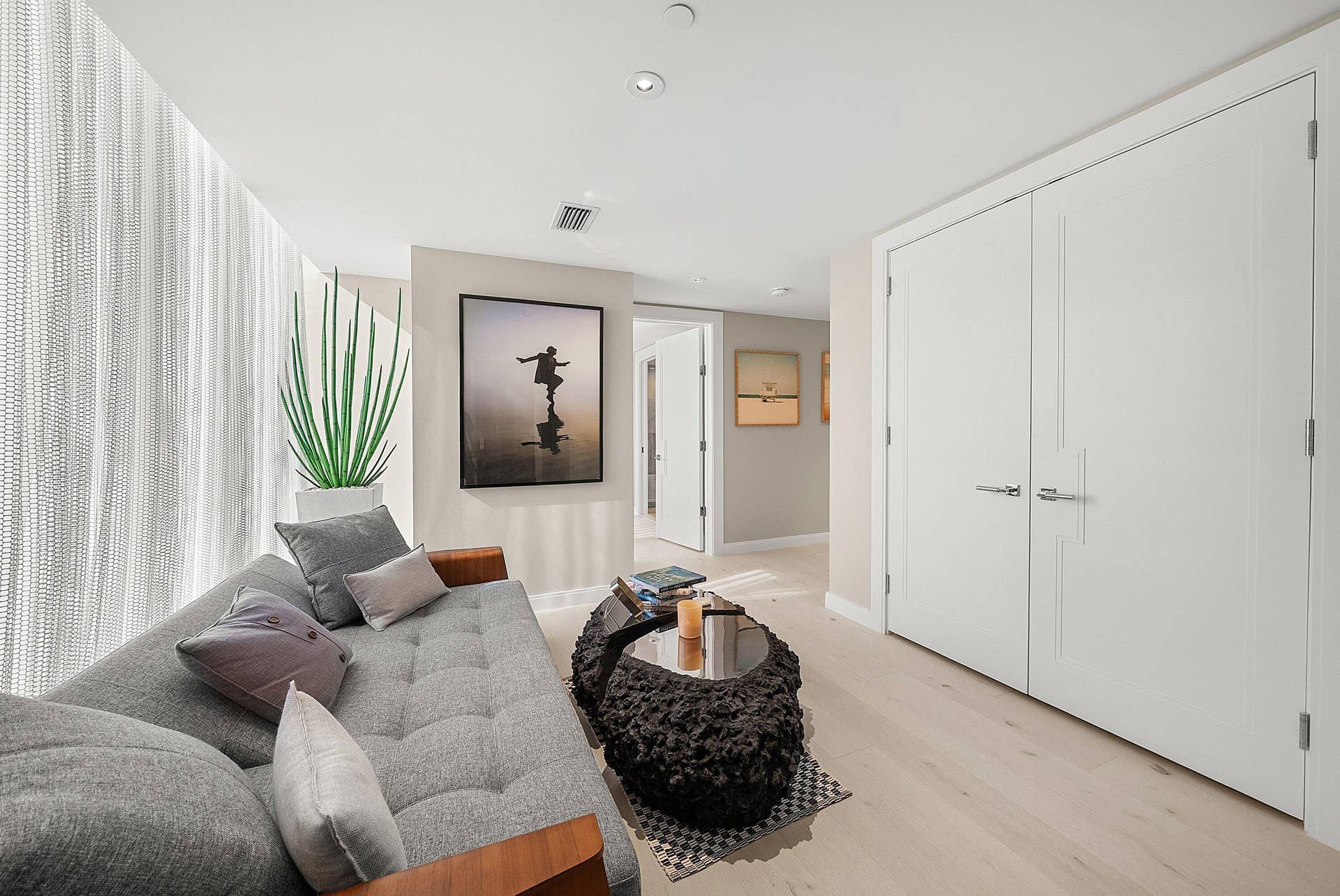 3550 S Ocean Boulevard, #7c, South Palm Beach, South Palm Beach, FL 33480 Foyer/Lounge Space
