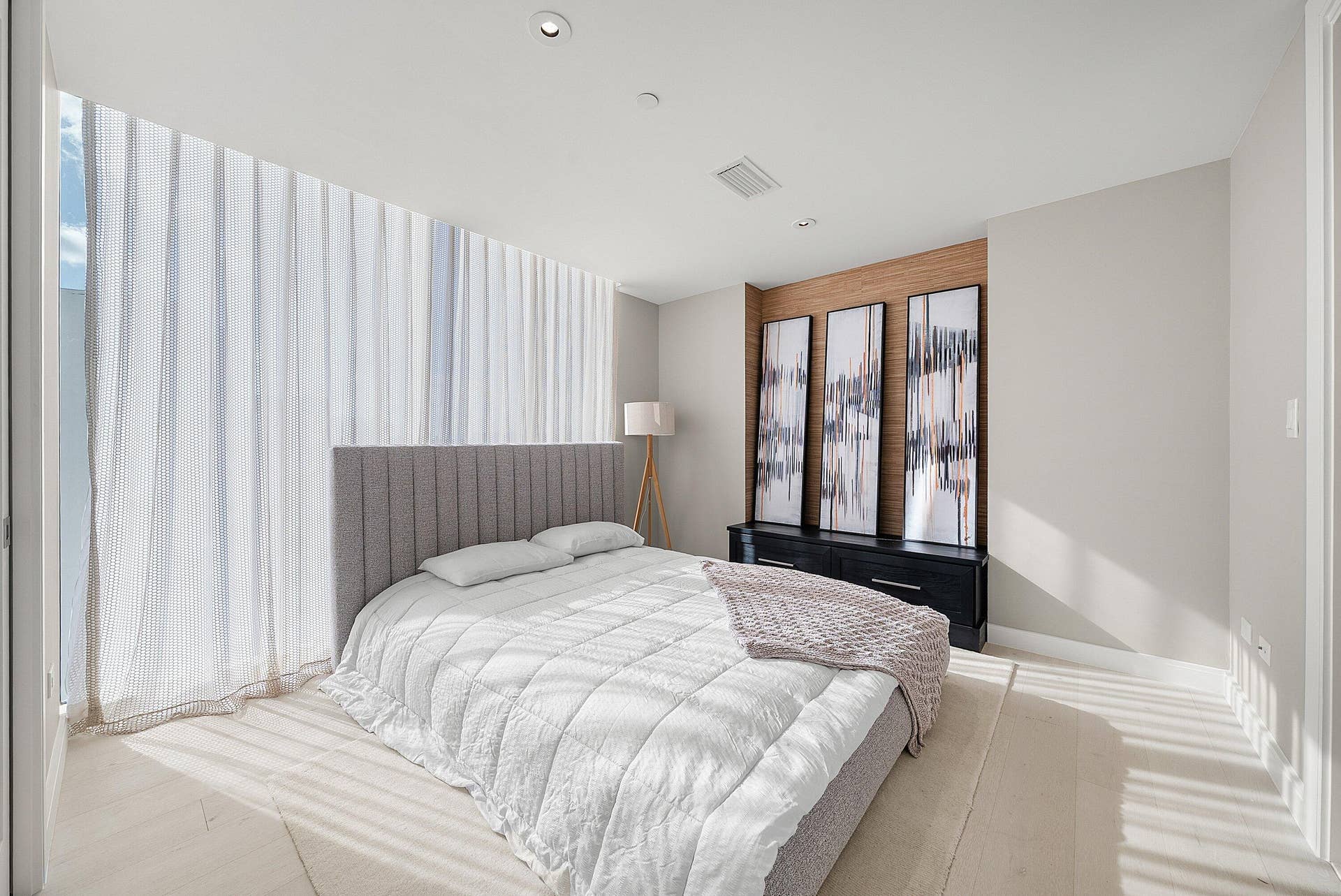 3550 S Ocean Boulevard, #7c, South Palm Beach, South Palm Beach, FL 33480 Custom Enclosed Den/"Third Bedroom" w/Ensuite Bathroom