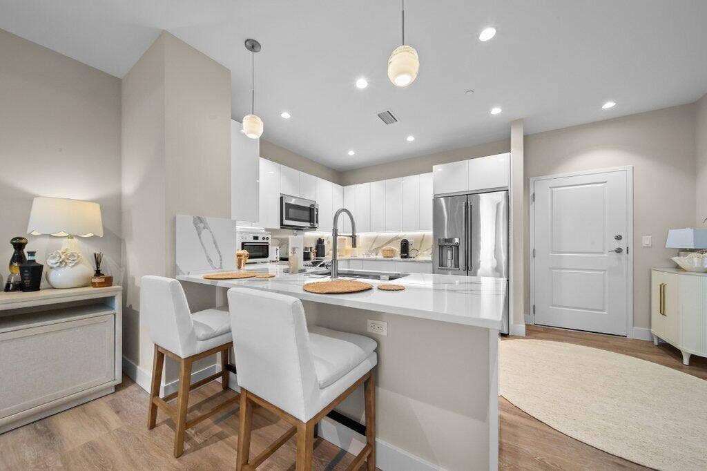 kitchen1.jpg-SMALL