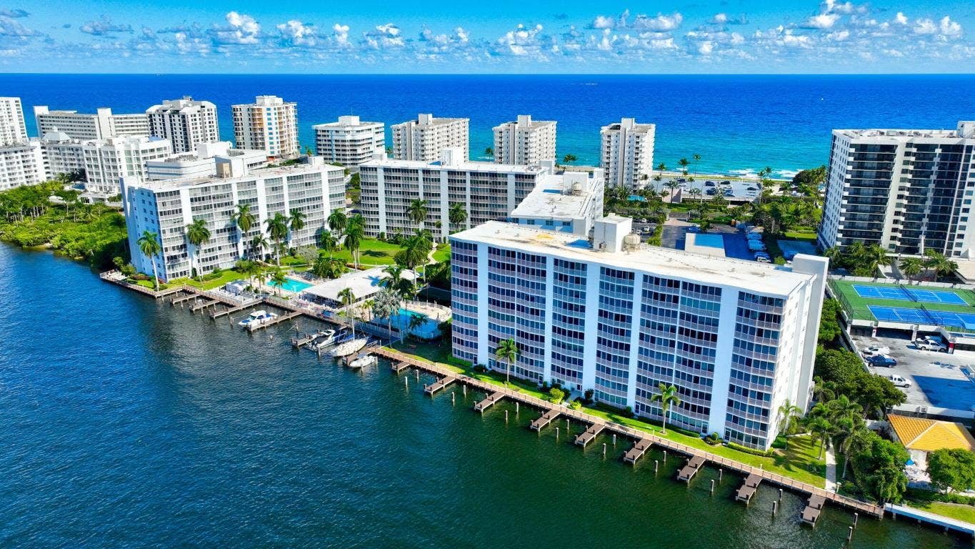 3300 S Ocean Boulevard, #320-c, Highland Beach, FL 33487