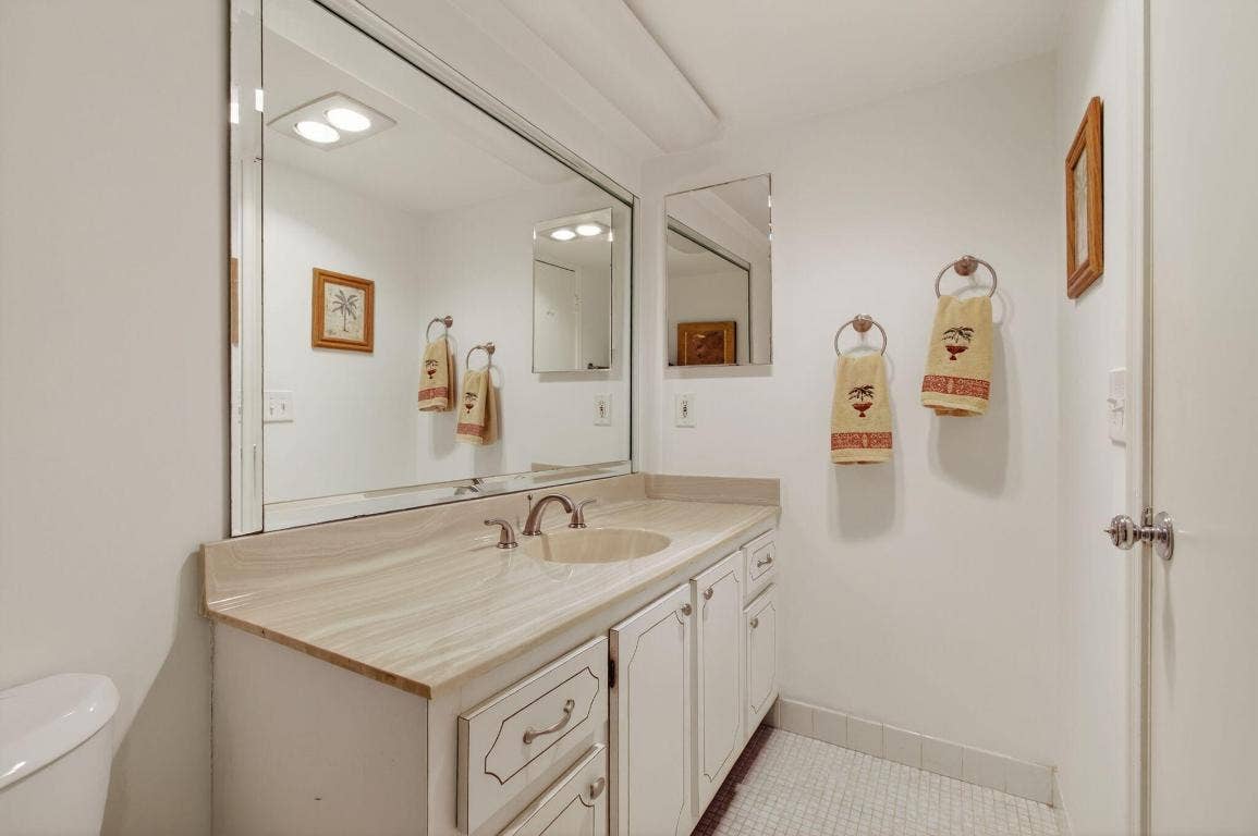 3300 S Ocean Boulevard, #320-c, Highland Beach, FL 33487
