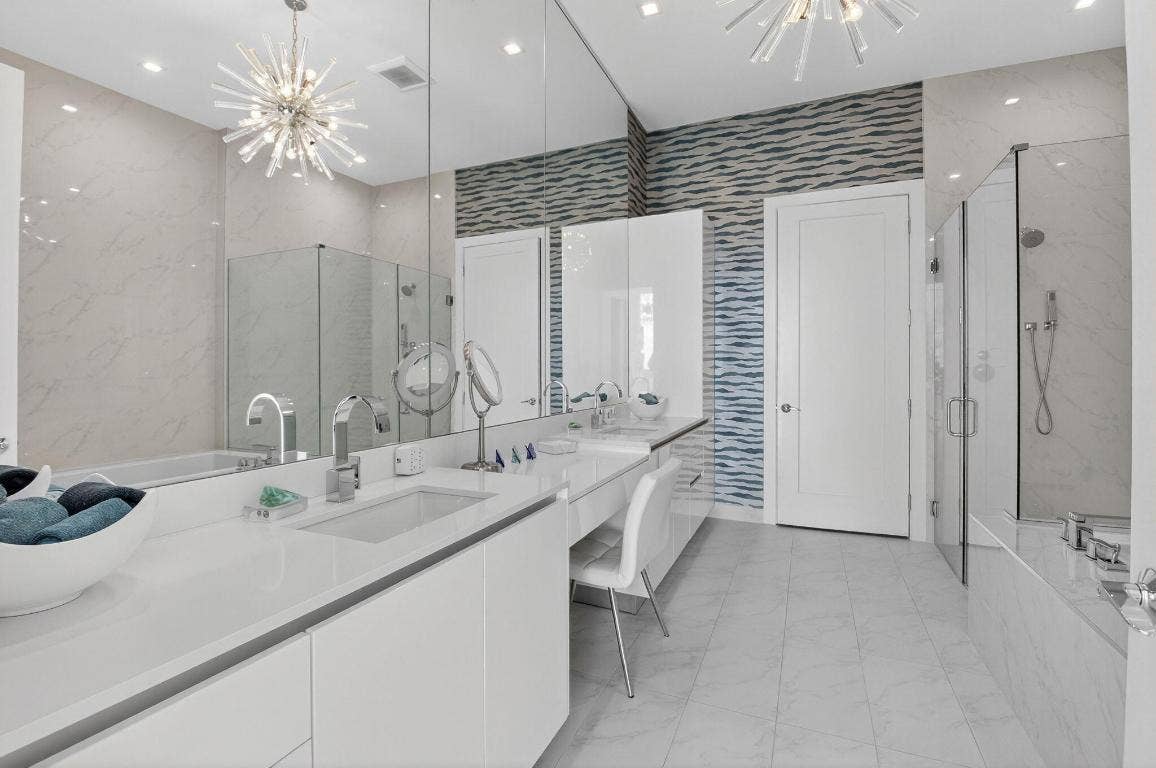 20155 Boca West Drive, #Ph-b904, Boca Raton, FL 33434