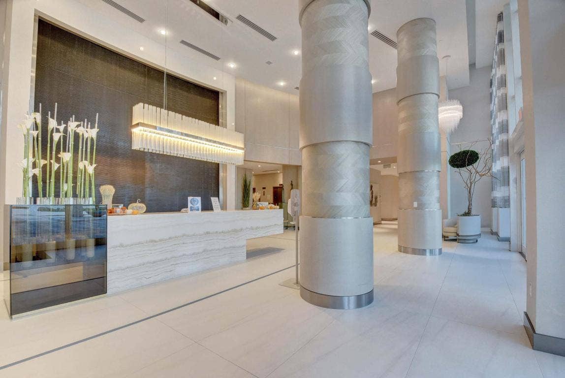 20155 Boca West Drive, #Ph-b904, Boca Raton, FL 33434