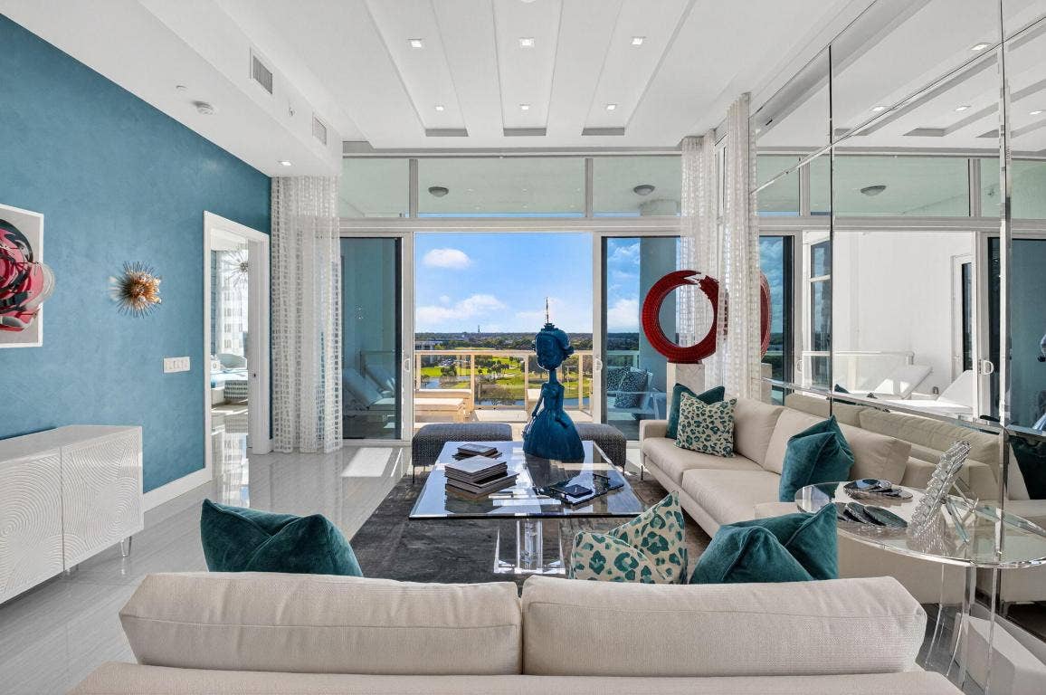 20155 Boca West Drive, #Ph-b904, Boca Raton, FL 33434