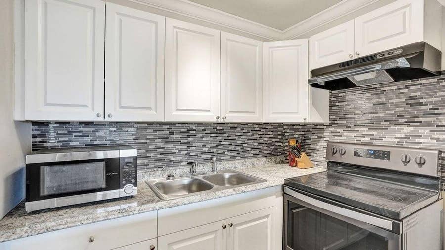 Property photo for 118 Sheffield E, West Palm Beach, FL
