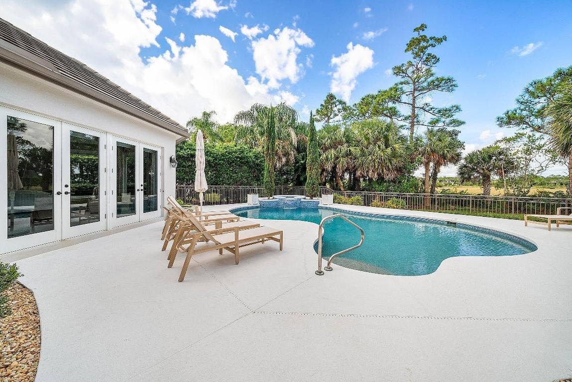 13201 Oakmeade, Palm Beach Gardens, FL 33418 13201 Oakmeade, Palm Beach Gardens, FL 33418