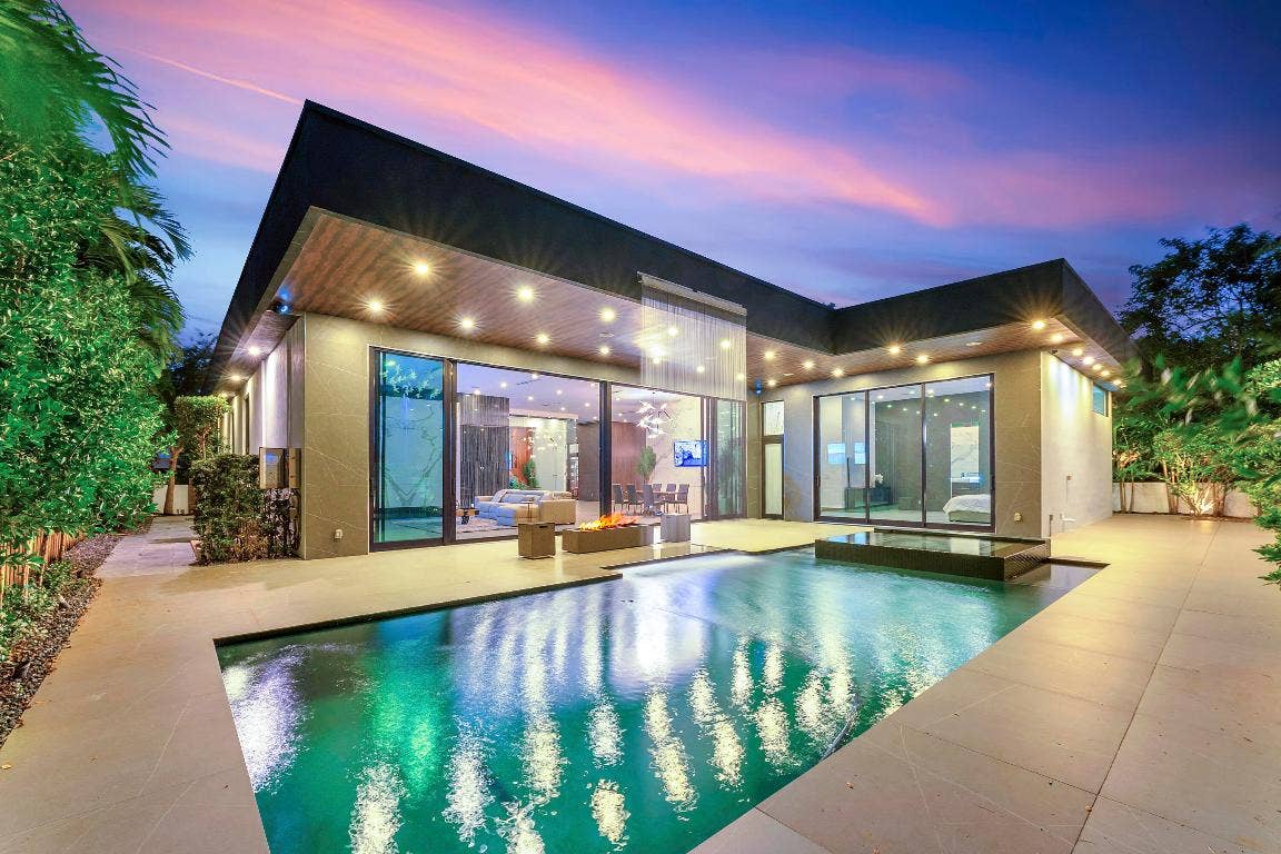 2401 NE 13th Street, Fort Lauderdale, FL 33304 2401 NE 13th Street, Fort Lauderdale, FL 33304