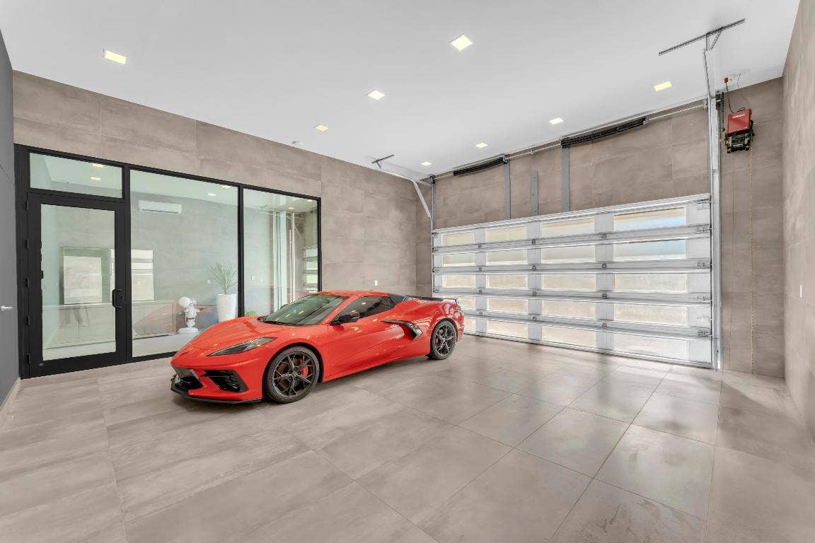 2401 NE 13th Street, Fort Lauderdale, FL 33304 2401 NE 13th Street, Fort Lauderdale, FL 33304