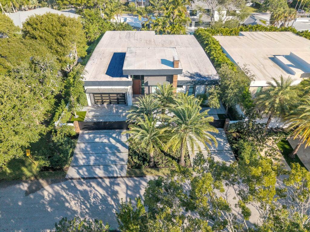 2401 NE 13th Street, Fort Lauderdale, FL 33304 2401 NE 13th Street, Fort Lauderdale, FL 33304