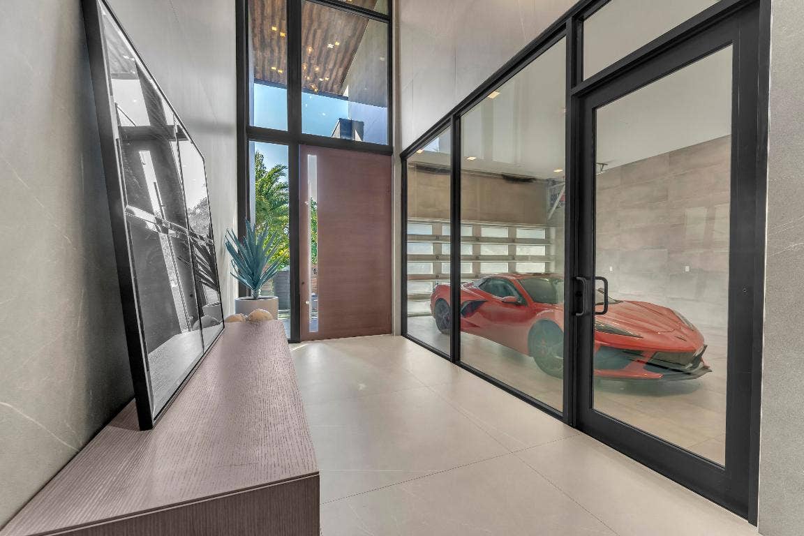 2401 NE 13th Street, Fort Lauderdale, FL 33304 2401 NE 13th Street, Fort Lauderdale, FL 33304