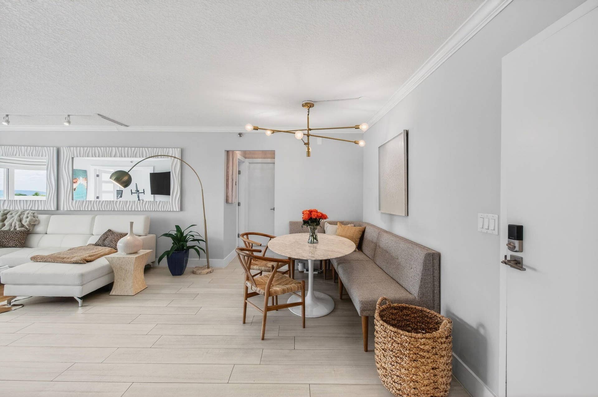 4511 S Ocean Boulevard, #403, Highland Beach, FL 33487 SERENE DINING ROOM