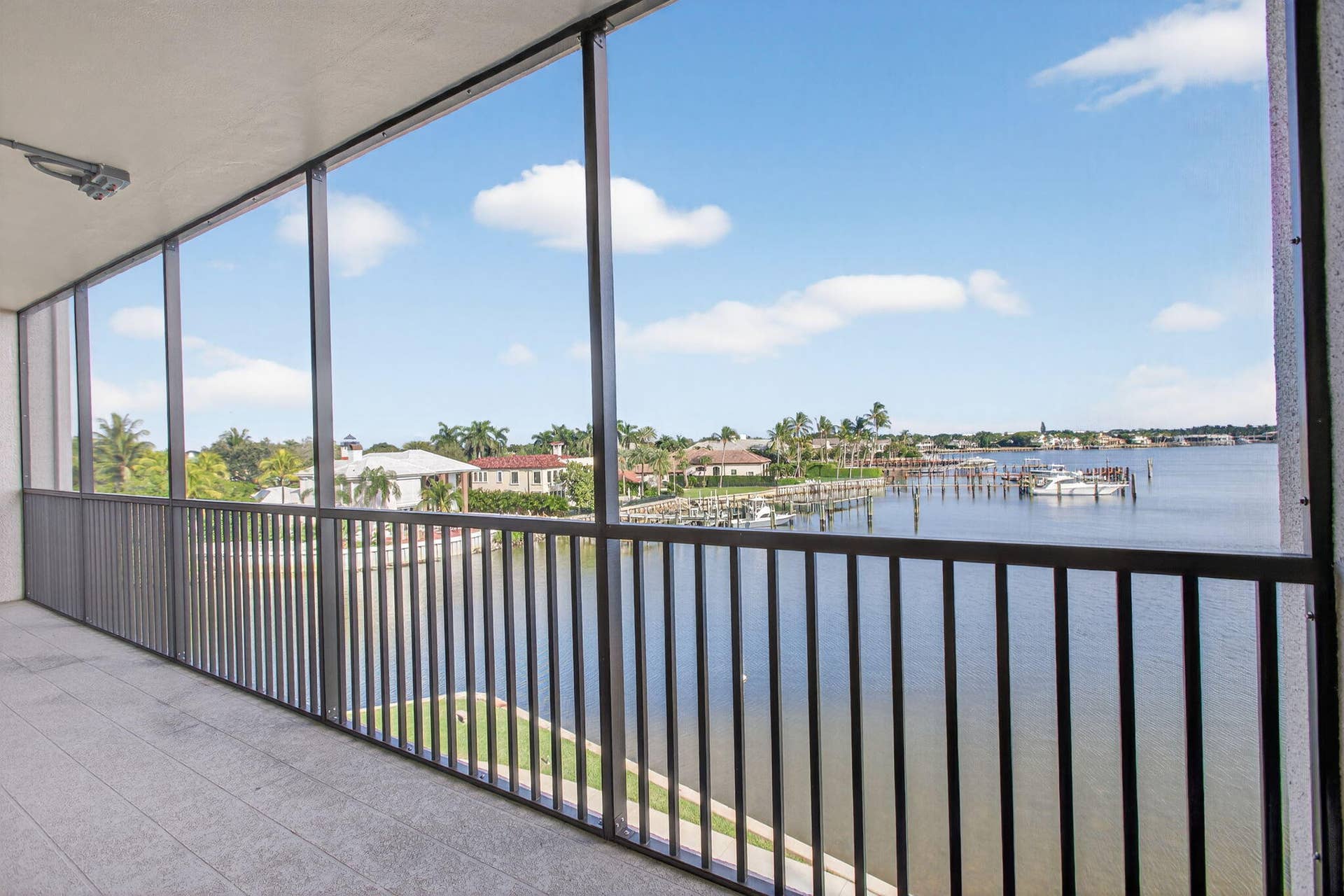 11390 TWELVE OAKS Way, #420, North Palm Beach, FL 33408 Expansive Balcony