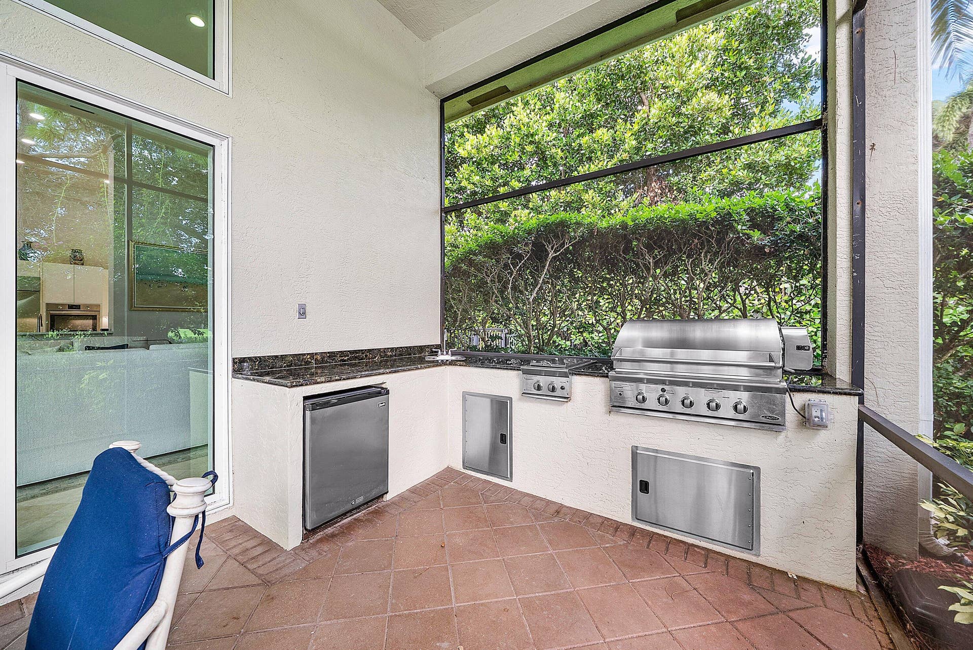 13120 Marsh Landing, Palm Beach Gardens, FL 33418 Summer Kitchen