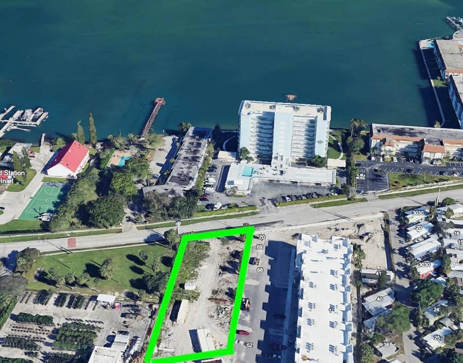 Property photo for 3139 Lake Shore Drive, Riviera Beach, FL