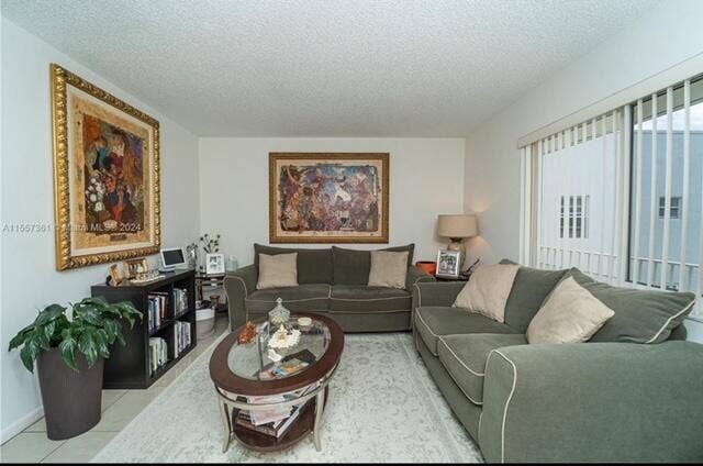 185 Normandy, #D, Delray Beach, Delray Beach, FL 33484 185 Normandy D Living Room
