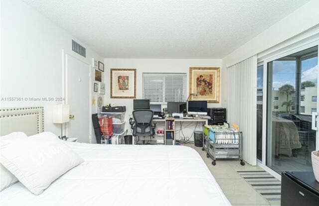 185 Normandy, #D, Delray Beach, Delray Beach, FL 33484 185 Normandy D- Primary Sitting Area: Wo