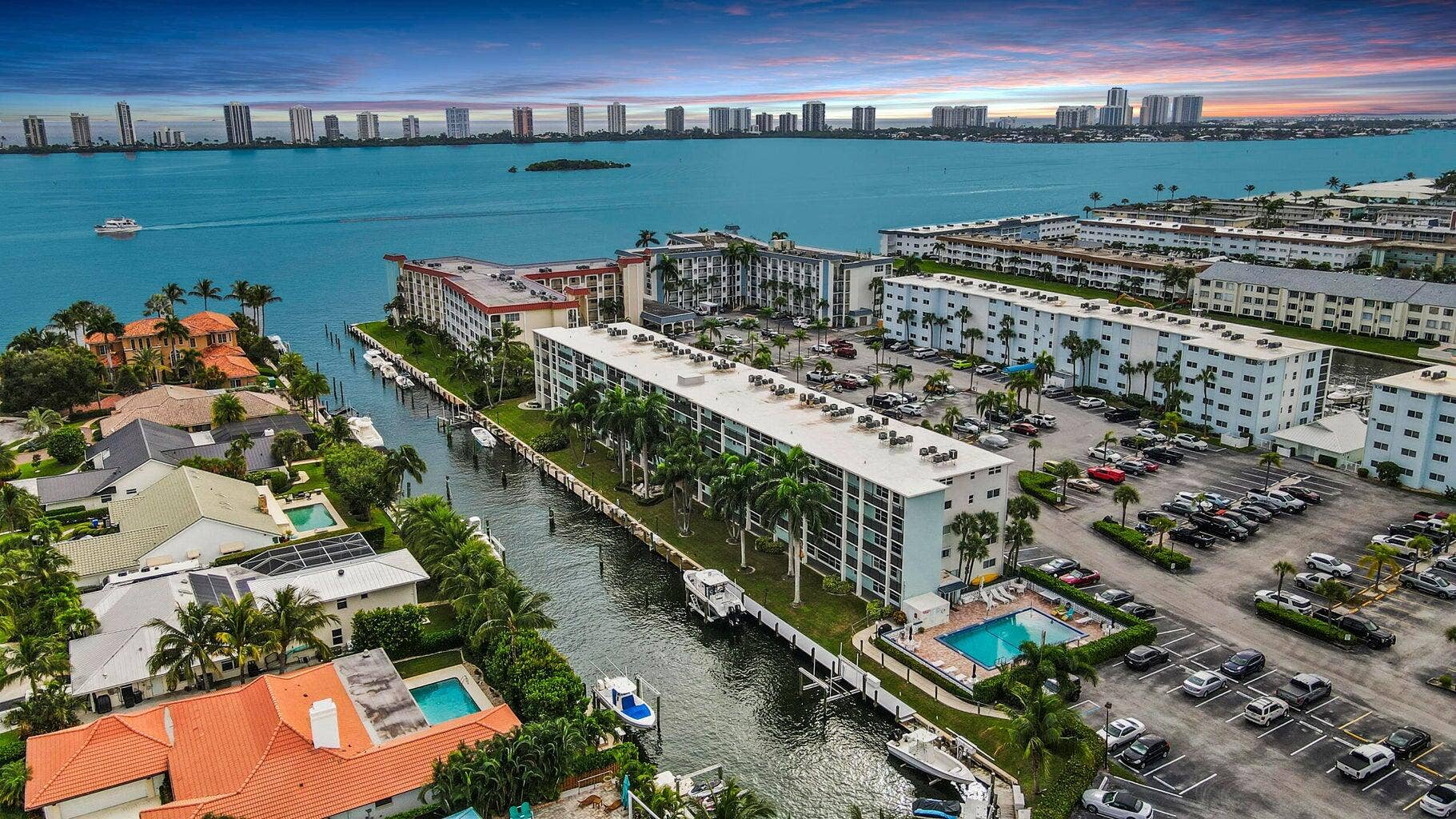 109 Paradise Harbour Boulevard, #409, North Palm Beach, FL 33408 109 Paradise Harbour Boulevard, #409, North Palm Beach, FL 33408