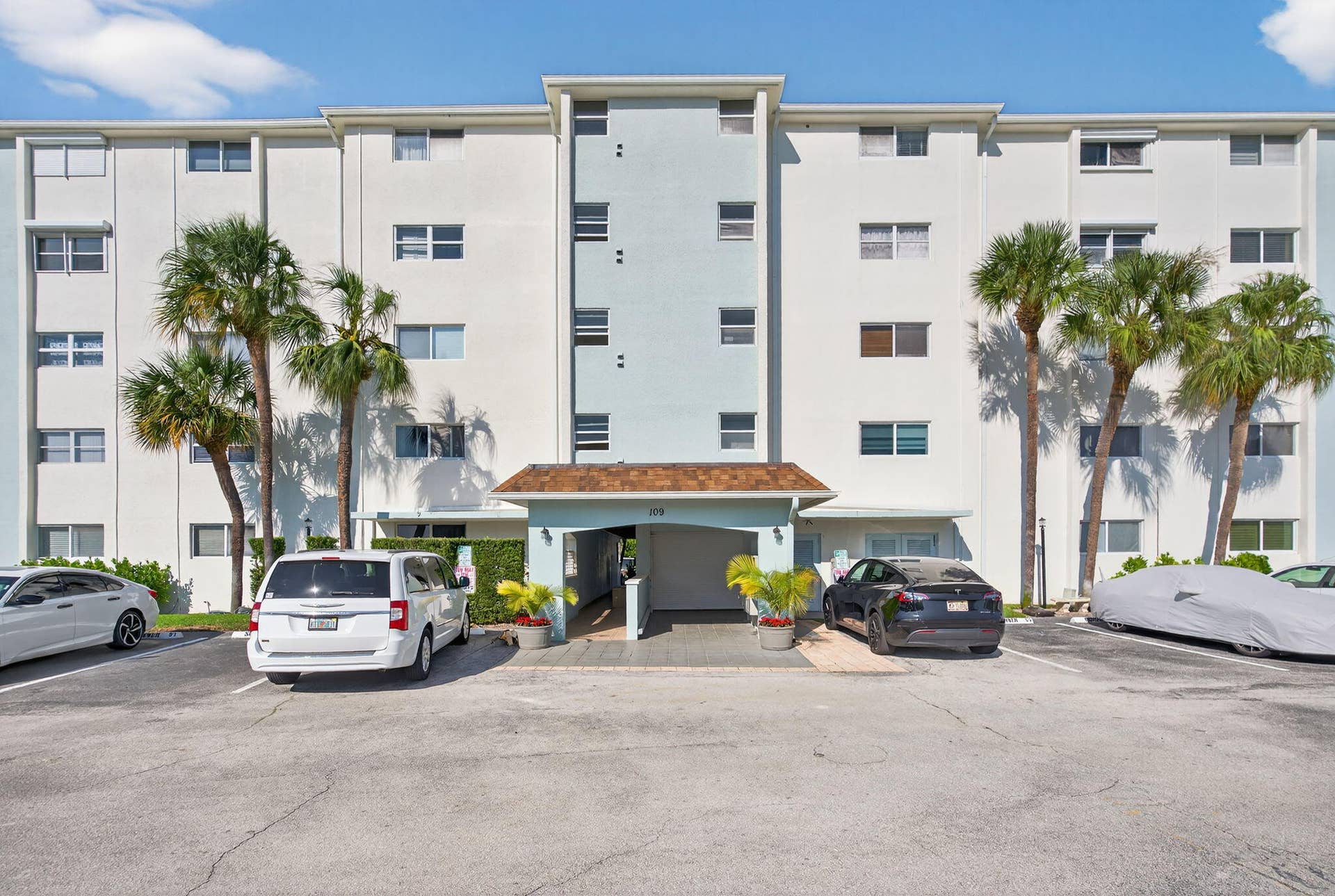 109 Paradise Harbour Boulevard, #409, North Palm Beach, FL 33408 109 Paradise Harbour Boulevard, #409, North Palm Beach, FL 33408