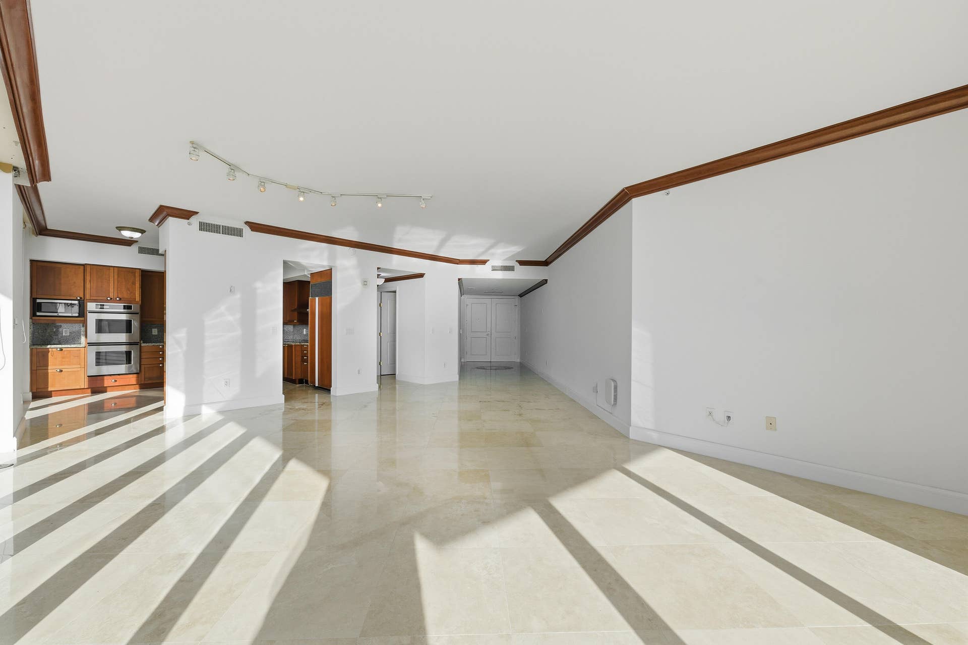 1063 Hillsboro Mile, #301, Hillsboro Beach, FL 33062 DSC_4669-Edit