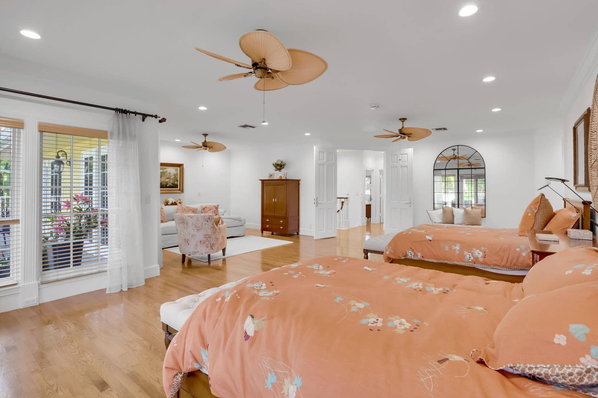 2883 Banyan Boulevard Circle NW, Boca Raton, FL 33431 Primary Bedroom with access to patio