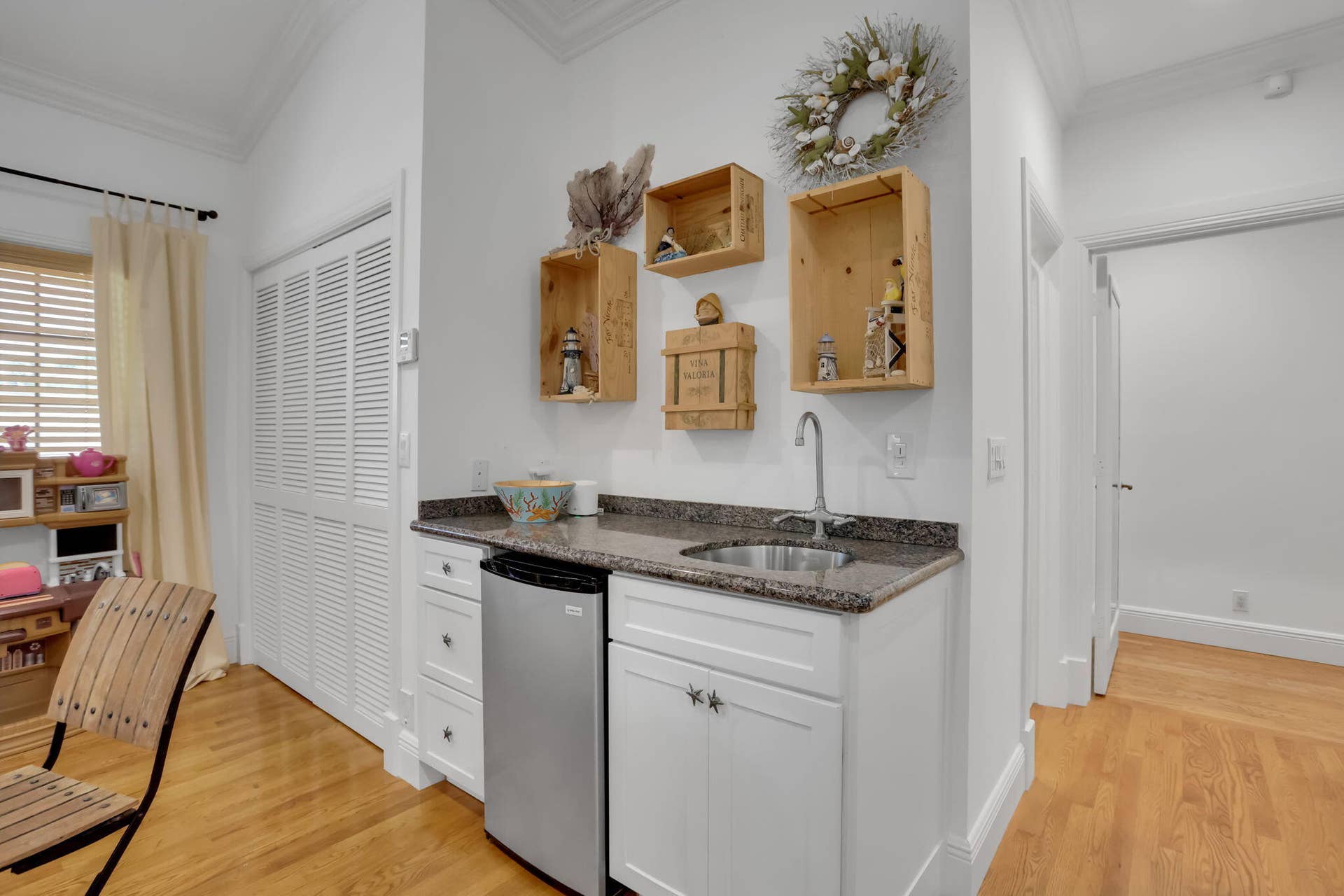 2883 Banyan Boulevard Circle NW, Boca Raton, FL 33431 Kitchenette for 2nd floor rec room