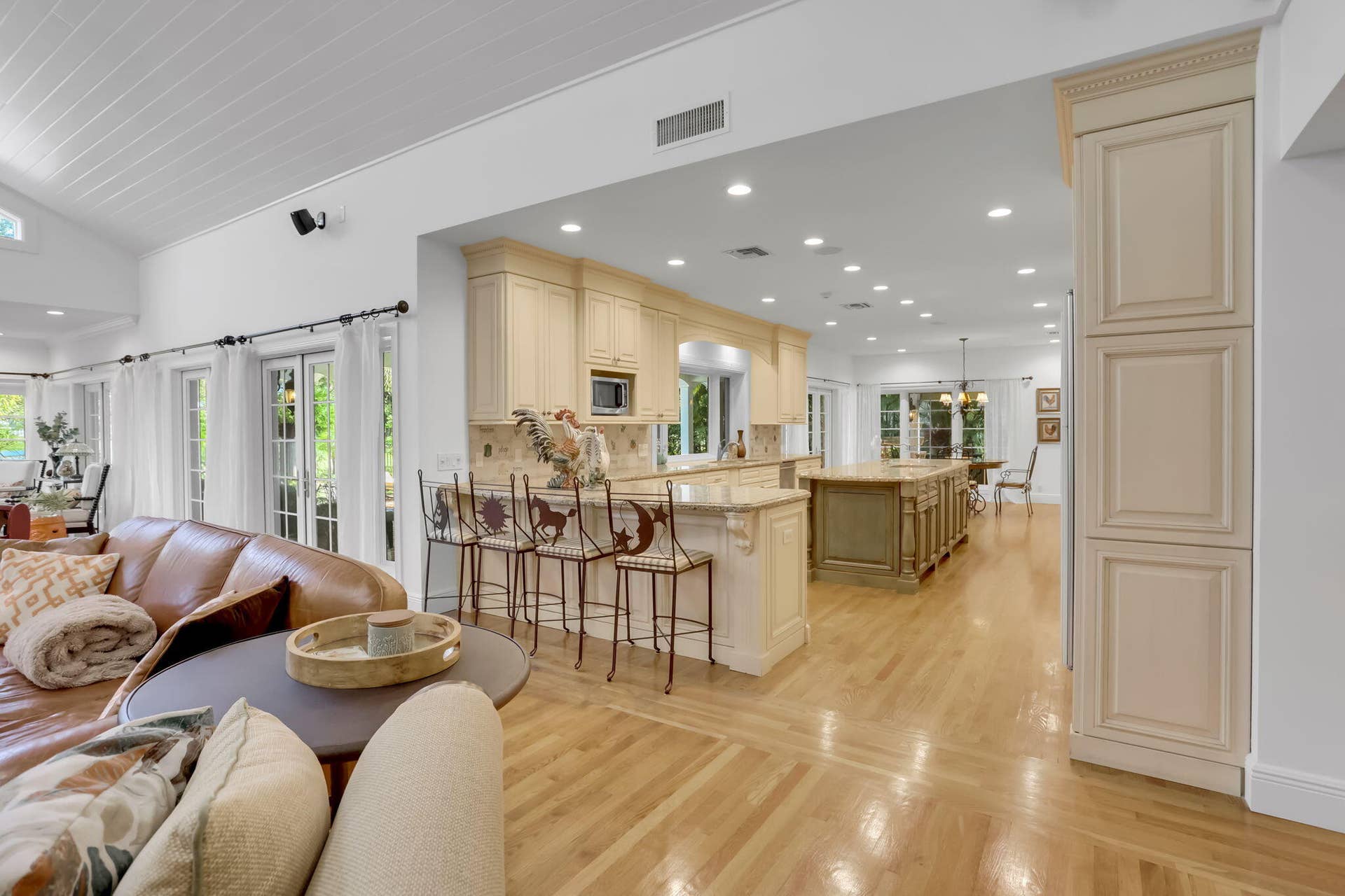 2883 Banyan Boulevard Circle NW, Boca Raton, FL 33431 53-web-or-mls-0E2A8317