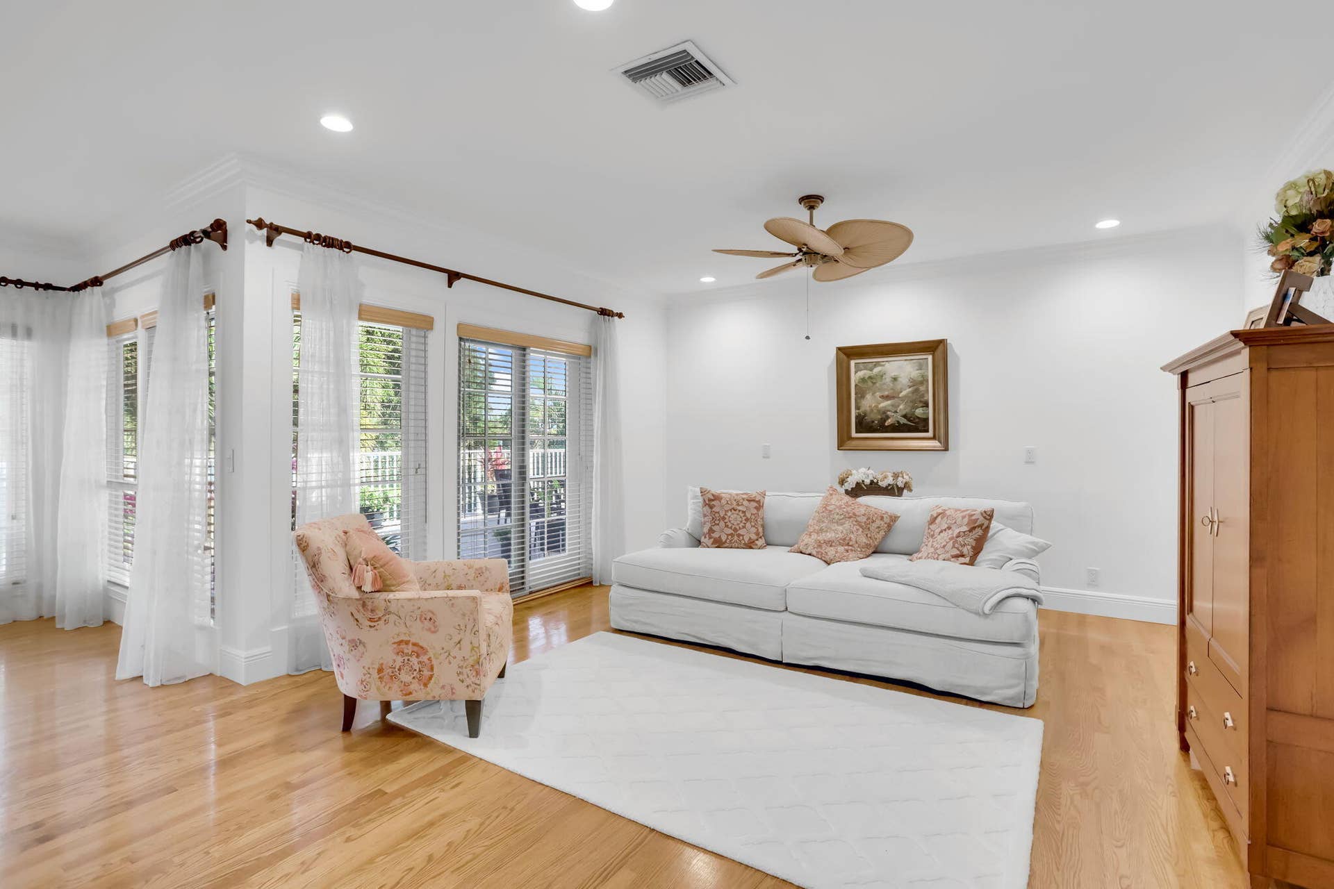 2883 Banyan Boulevard Circle NW, Boca Raton, FL 33431 Primary Bedroom sitting area
