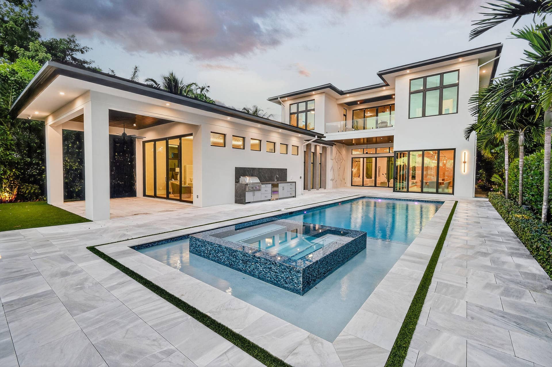 2085 Vitex Lane, North Palm Beach, FL 33408 2085VitexLn-Twilights(34)