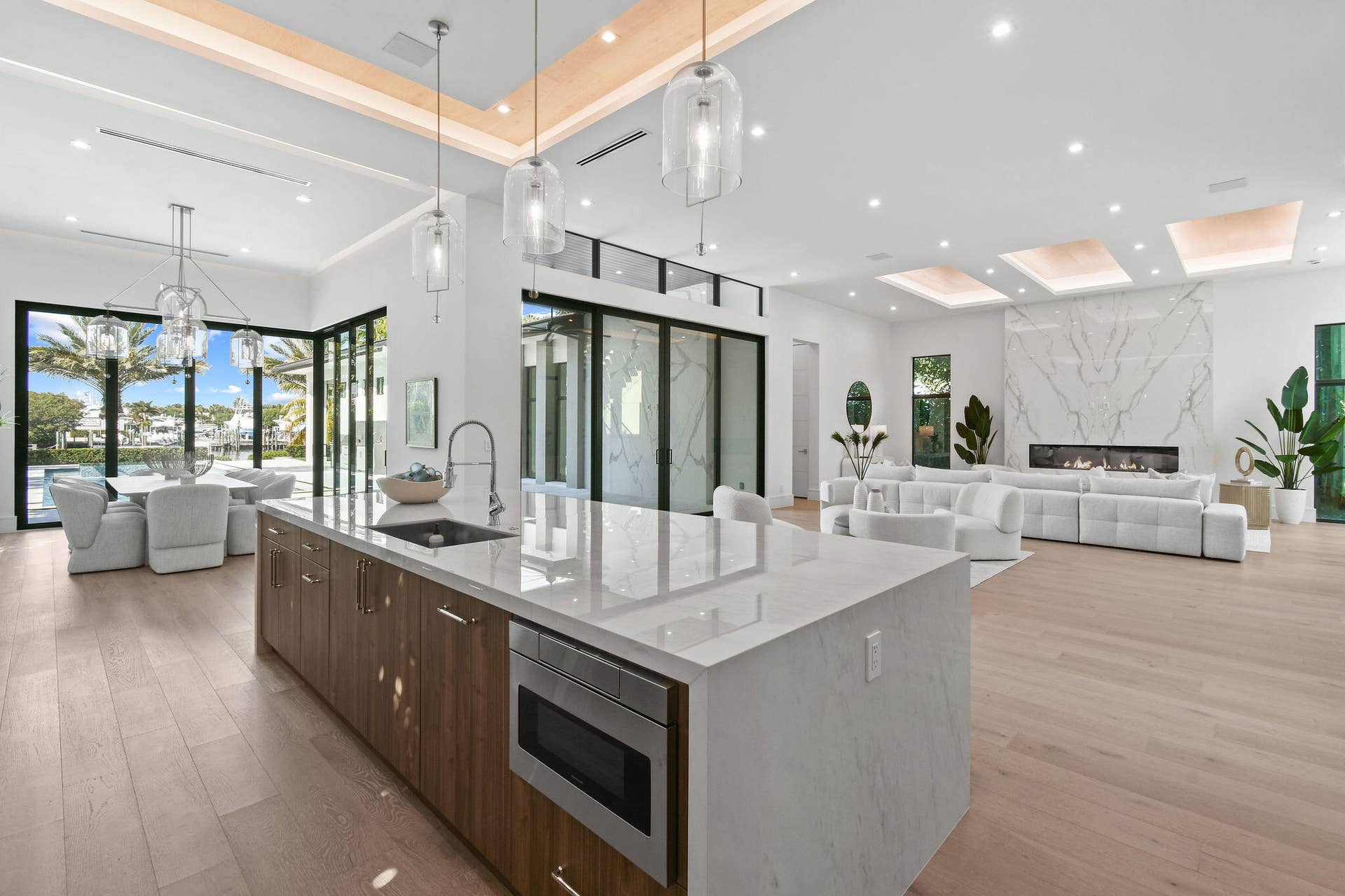 2085 Vitex Lane, North Palm Beach, FL 33408 2085VitexLn(19)