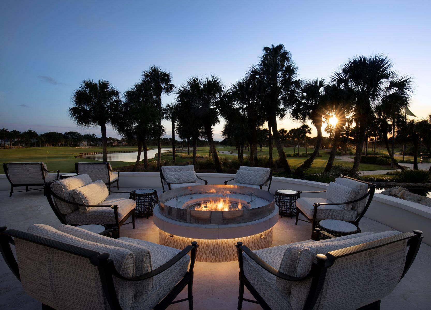 195 Birkdale Lane, Jupiter, FL 33458 LOX Turtle Bar Fireplace