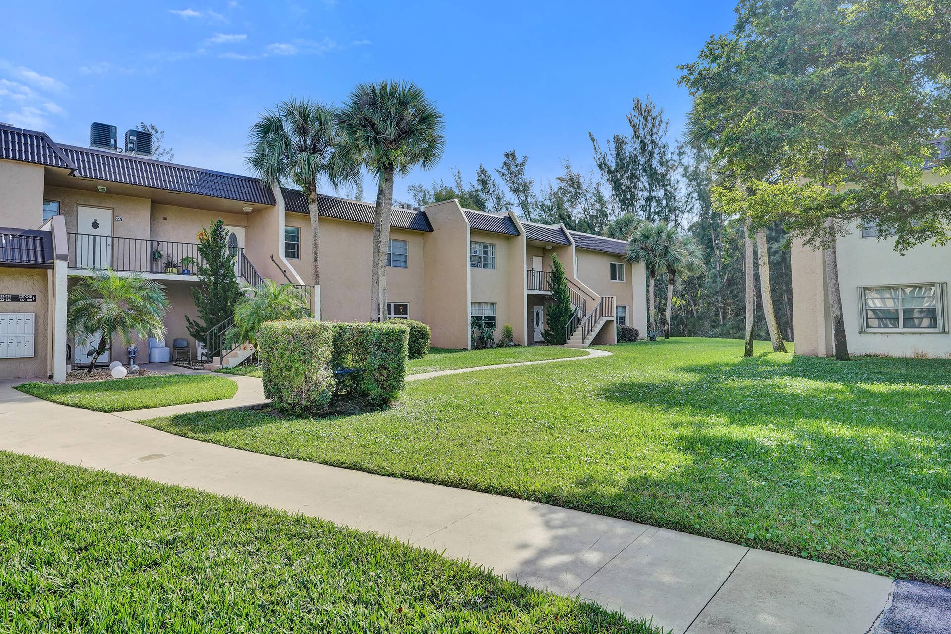140 Lake Meryl Drive, #140, West Palm Beach, FL 33411 DSC07325