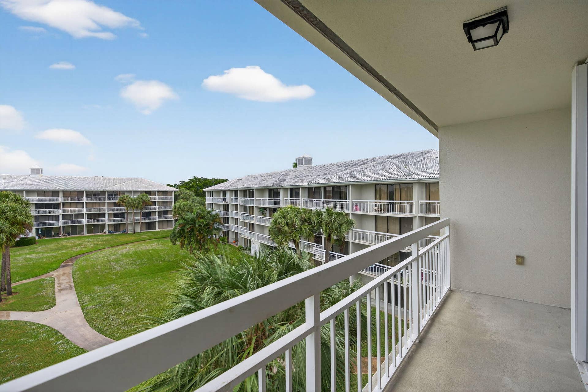 2441 Village Boulevard, #405, West Palm Beach, FL 33409 2441 Village Boulevard, #405, West Palm Beach, FL 33409